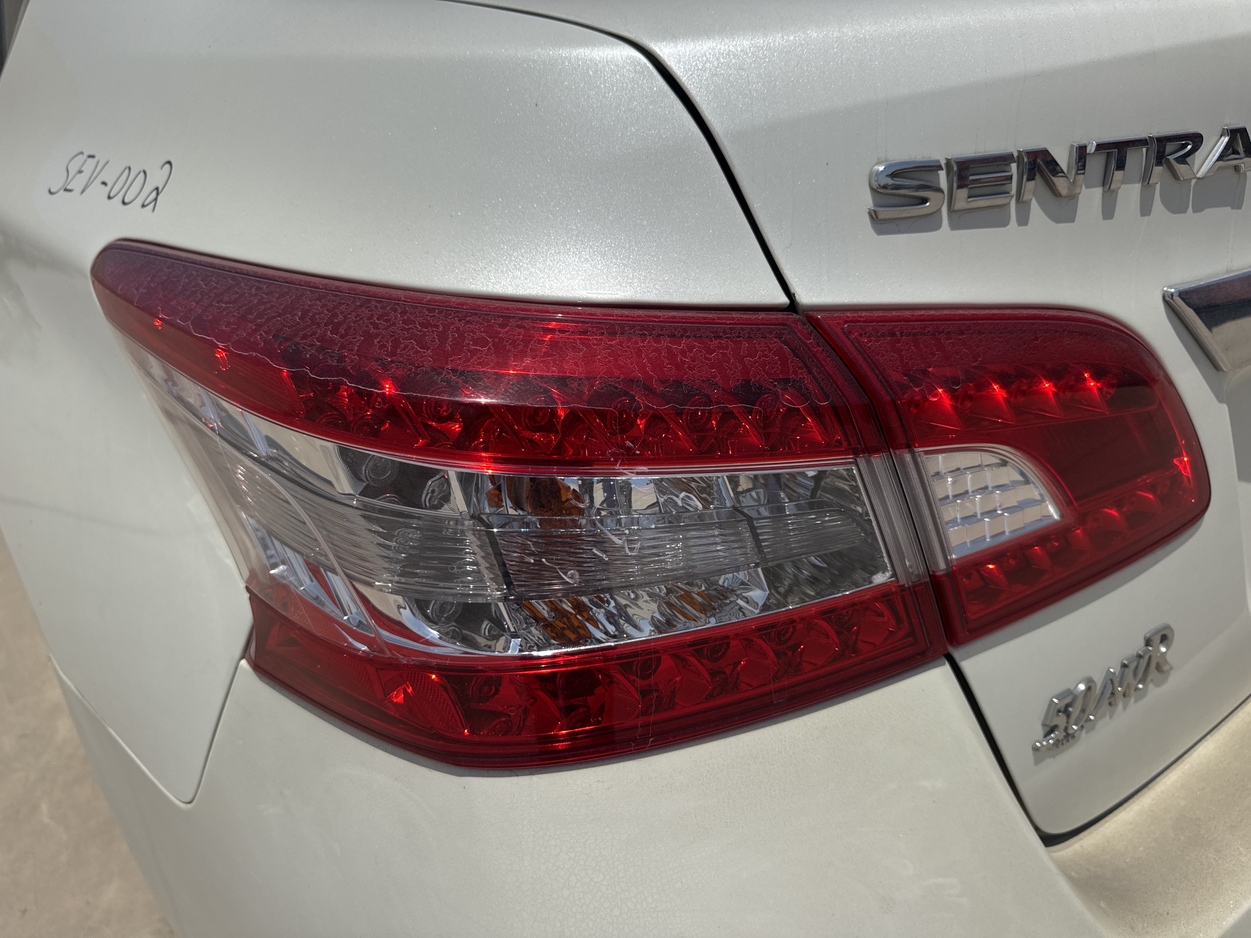 SEV-002-Nissan-Sentra-Sedans-inspection-Electronics-Tail-lamp-1