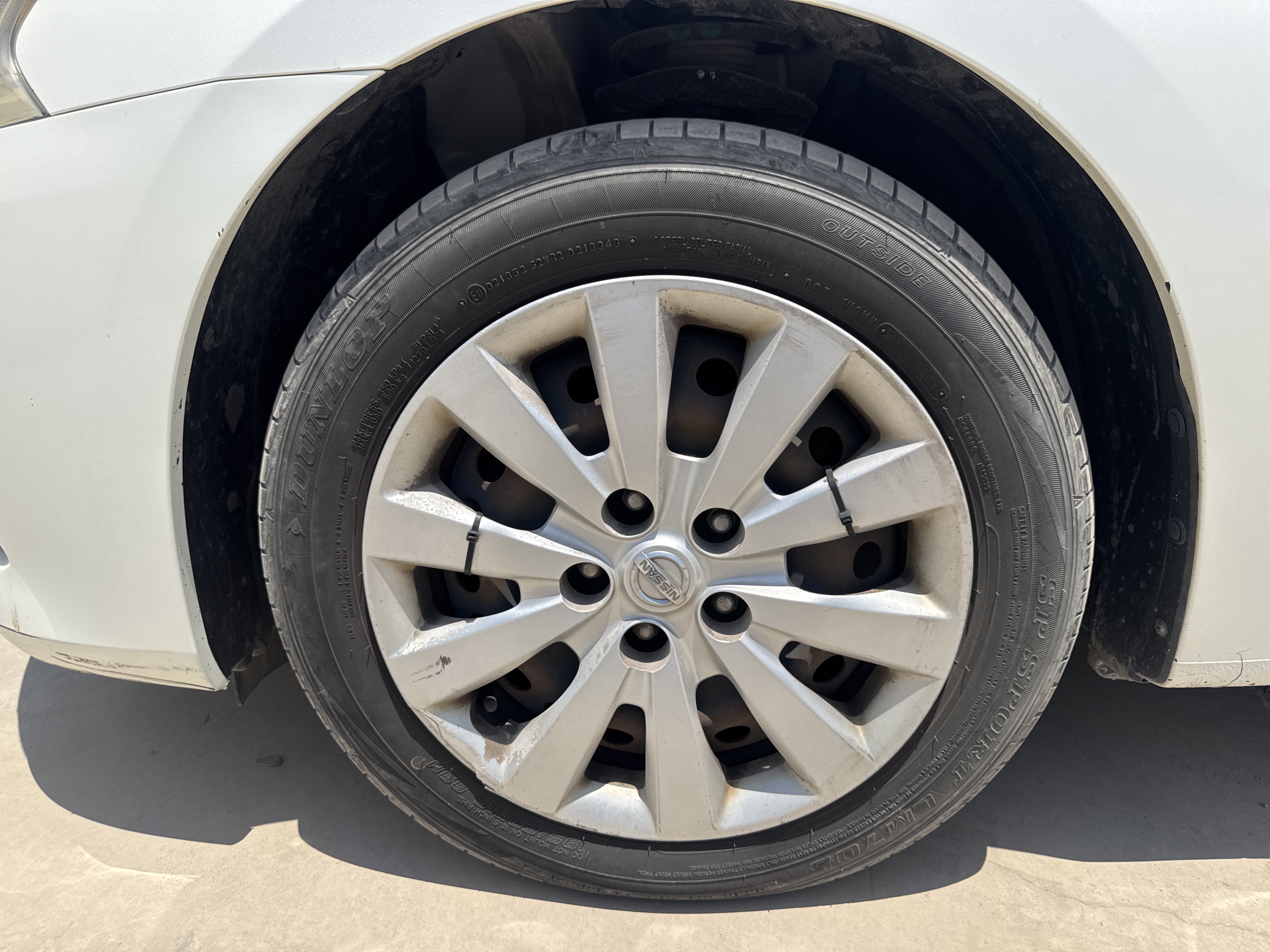 SEV-002-Nissan-Sentra-Sedans-inspection-Chassis-Front-left-alloy-/-Rim-1