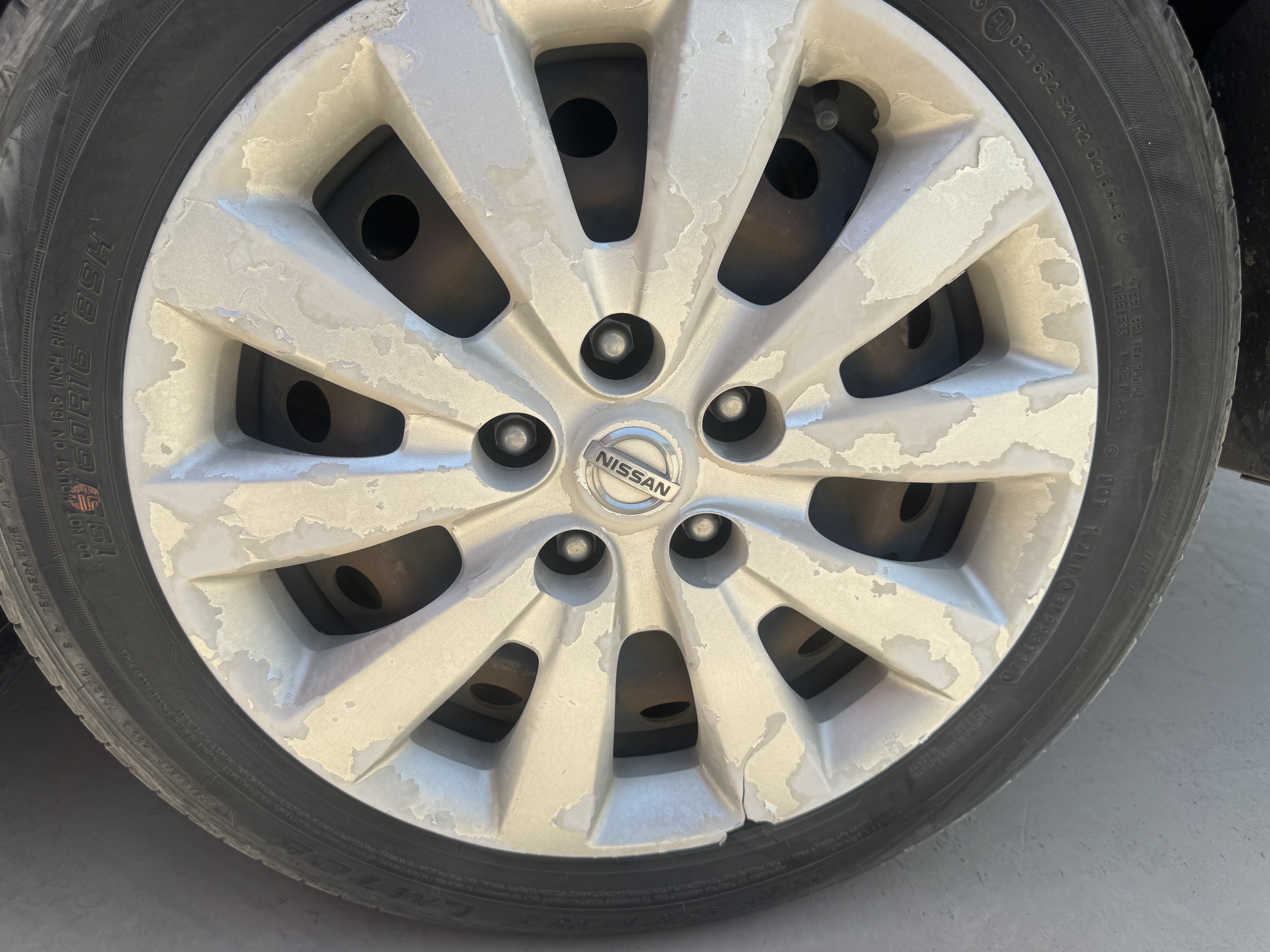 SEV-002-Nissan-Sentra-Sedans-inspection-Chassis-Rear-left-alloy-/-Rim-1