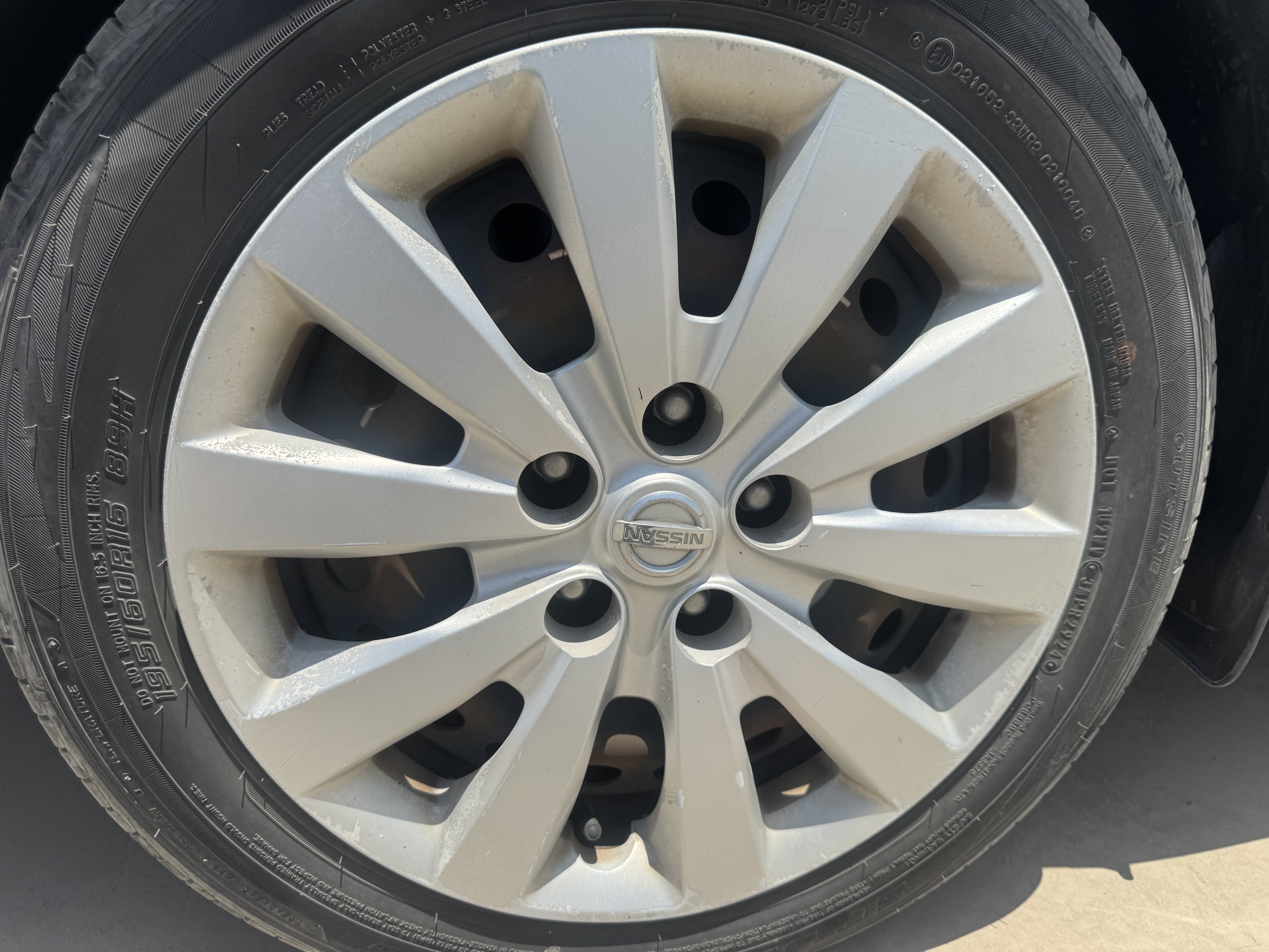 SEV-002-Nissan-Sentra-Sedans-inspection-Chassis-Rear-right-alloy-/-Rim-1