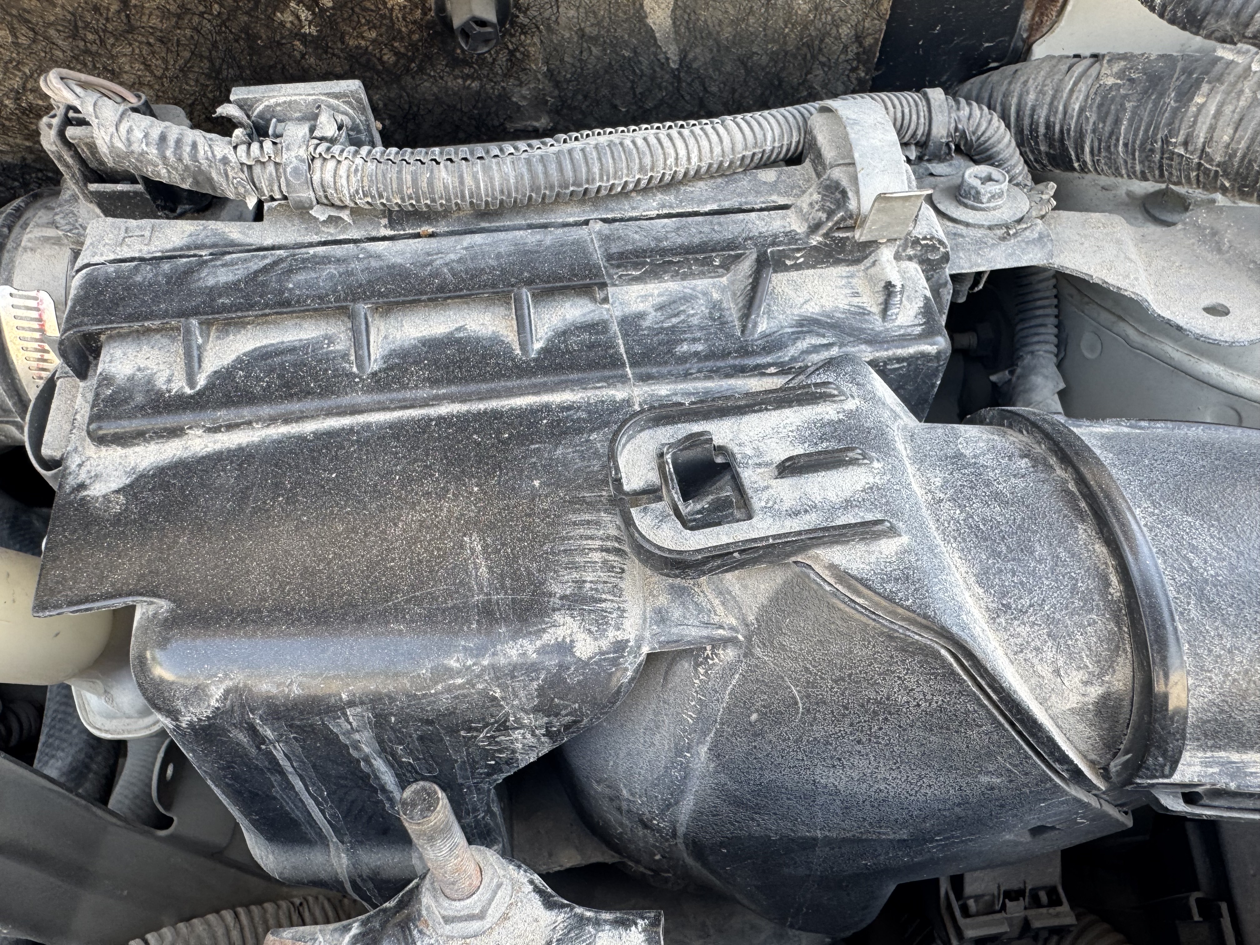 SEV-002-Nissan-Sentra-Sedans-inspection-Engine-Air-intake-system-1