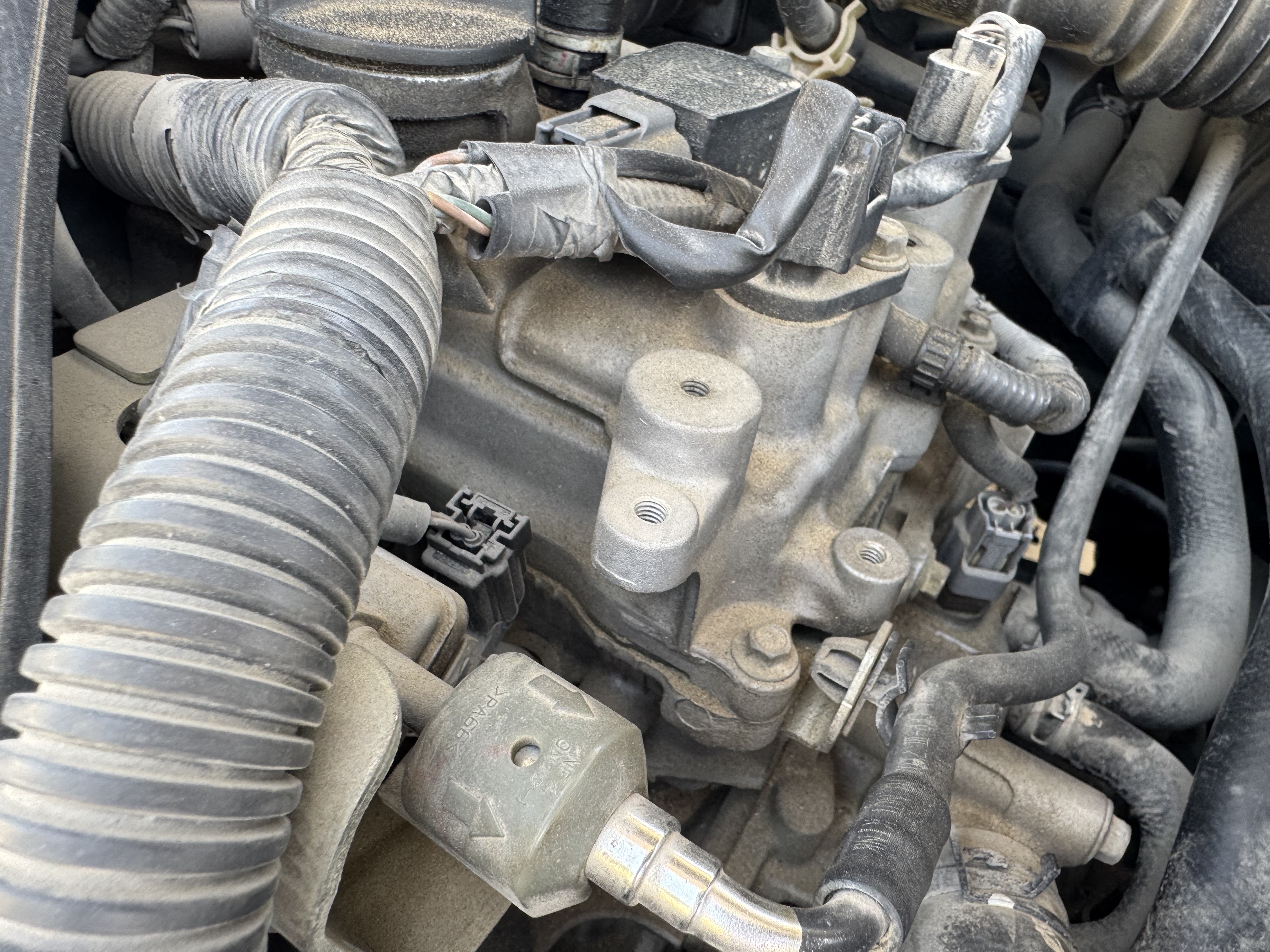 SEV-002-Nissan-Sentra-Sedans-inspection-Engine-Engine-oil-leaks-1