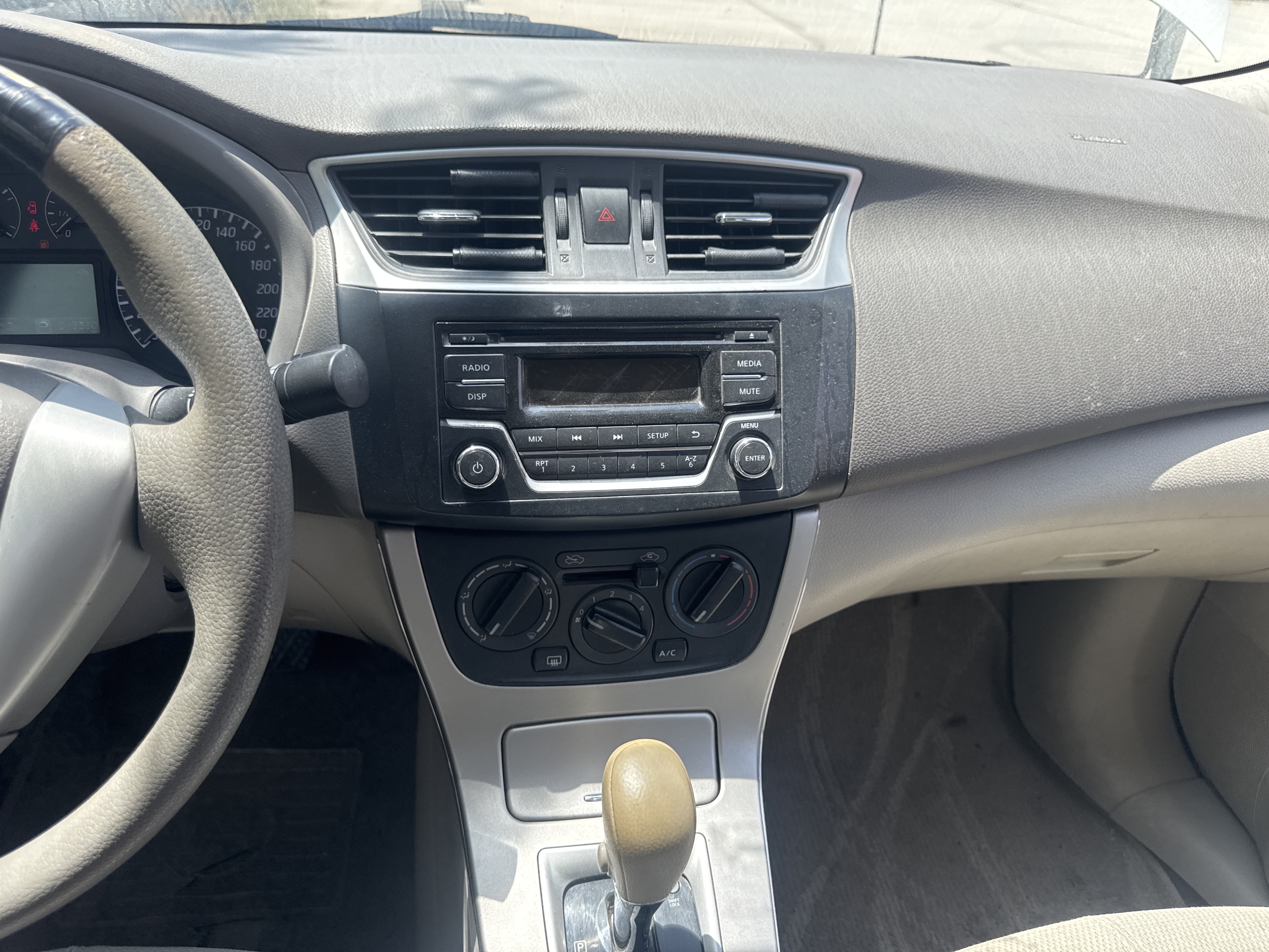 SEV-003-Nissan-Sentra-Sedans-inspection-Interior-Infotainment-system-1