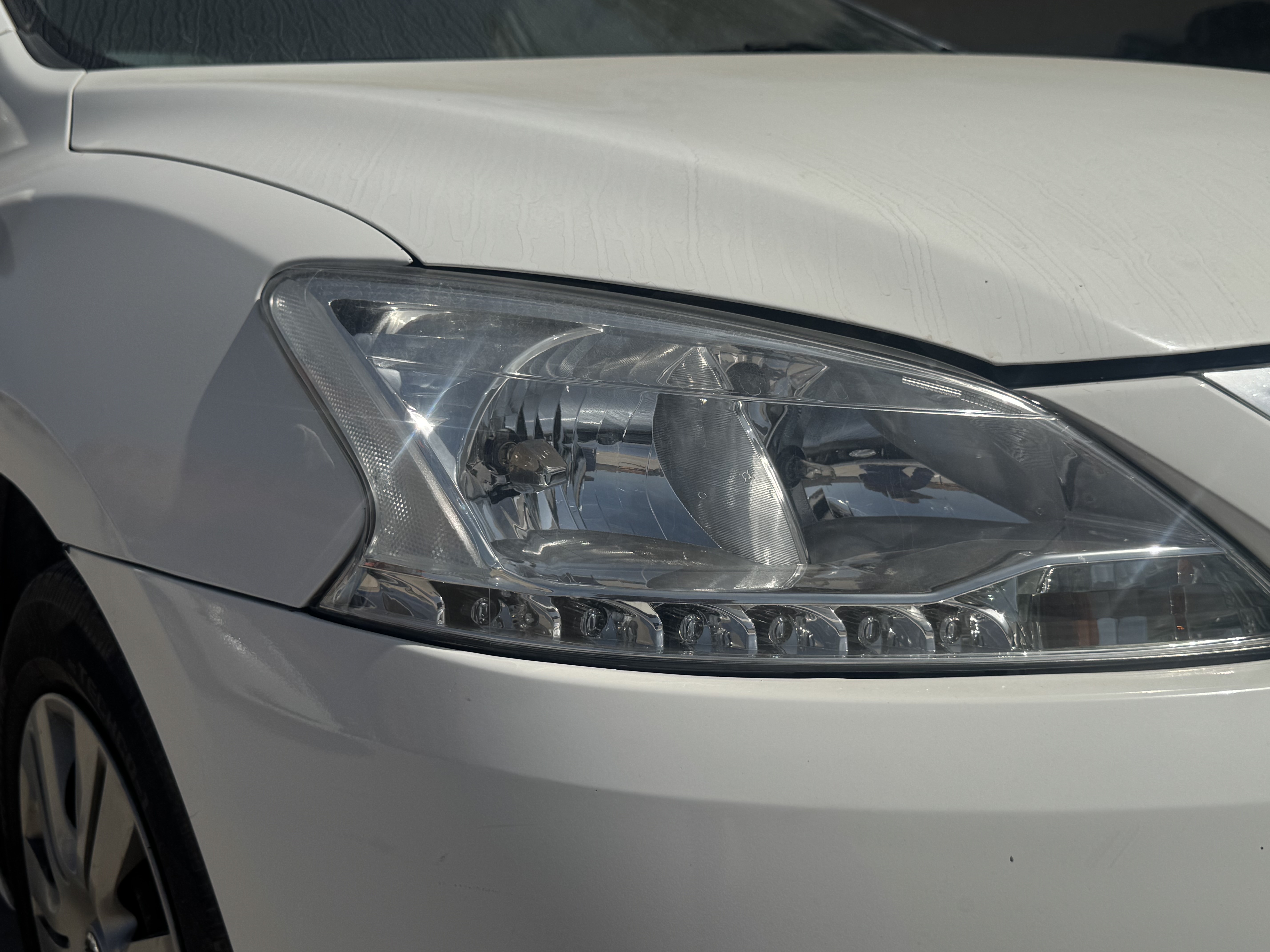 SEV-003-Nissan-Sentra-Sedans-inspection-Electronics-Headlights-1