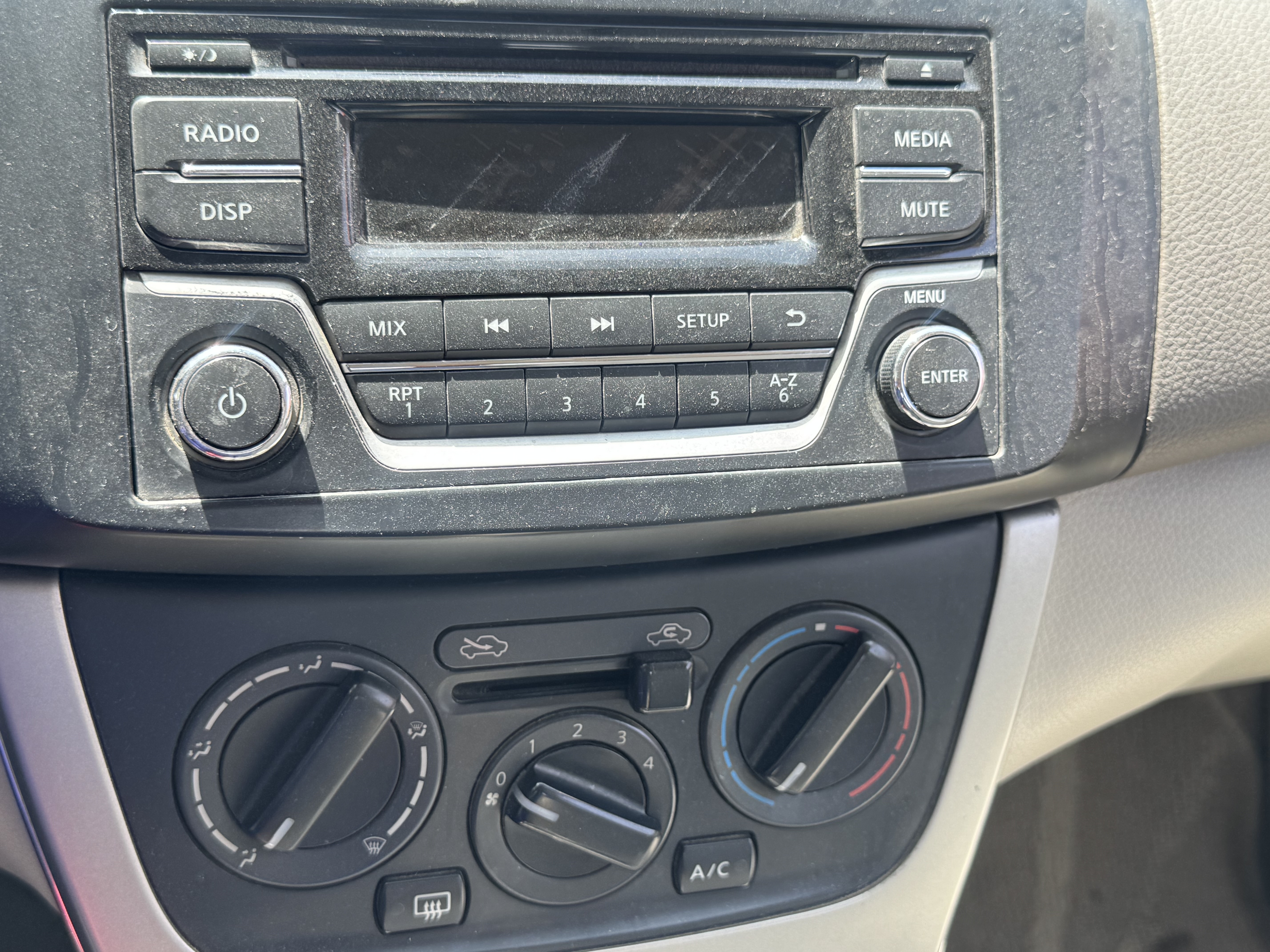 SEV-003-Nissan-Sentra-Sedans-inspection-Electronics-Control-Switches-1