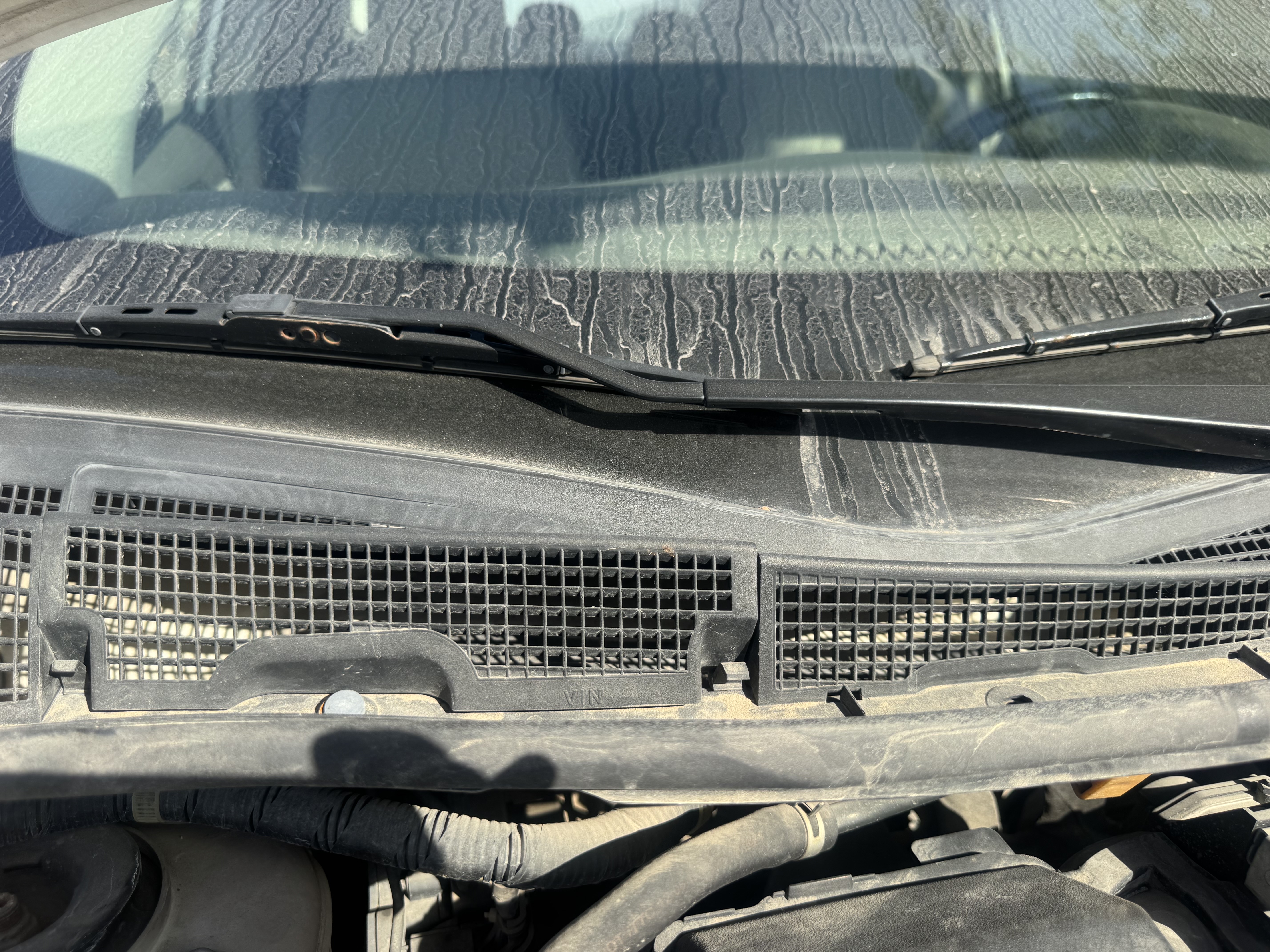 SEV-003-Nissan-Sentra-Sedans-inspection-Exterior-Cowl-top-1
