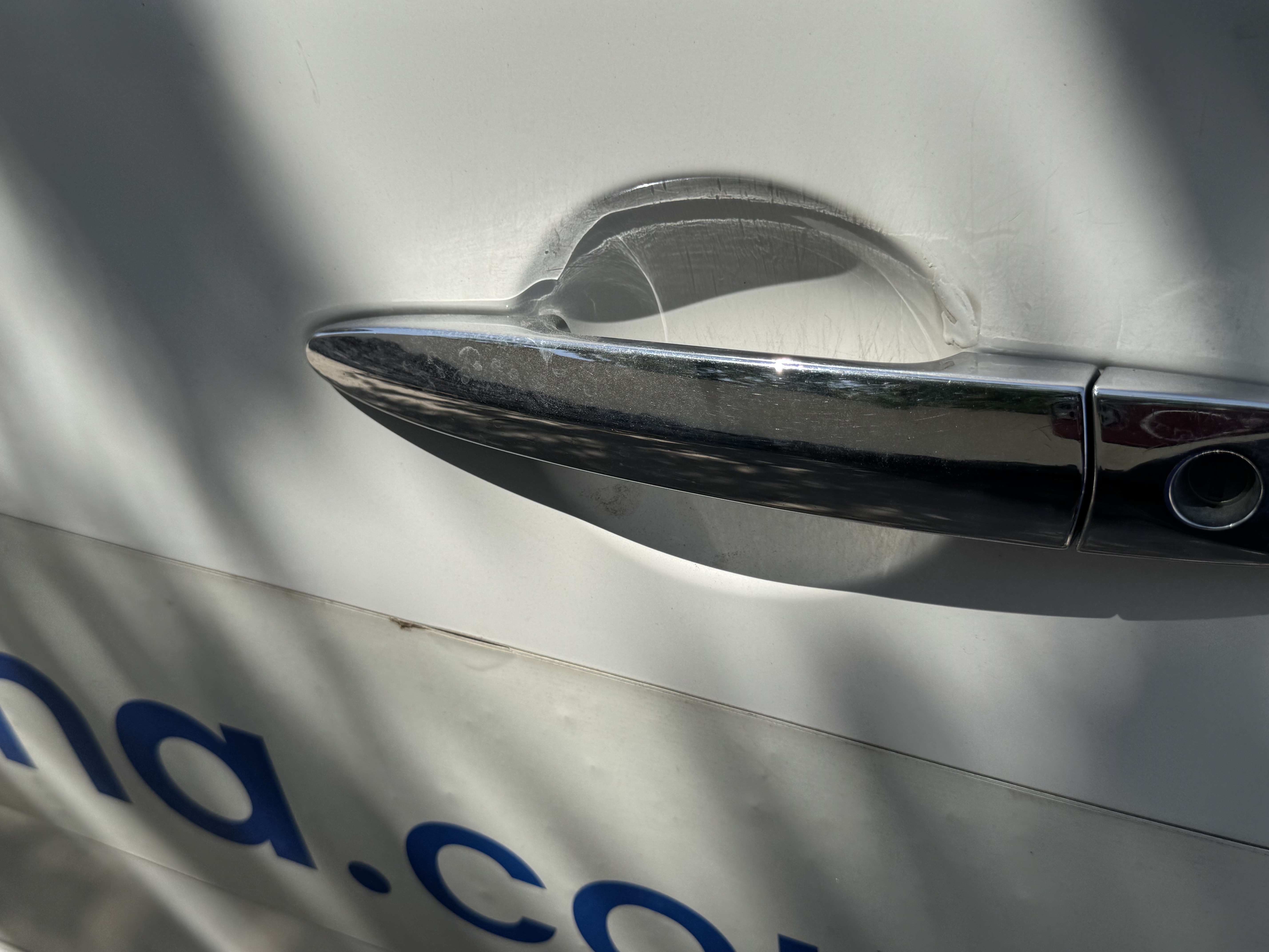 SEV-003-Nissan-Sentra-Sedans-inspection-Interior-Door-handles-1