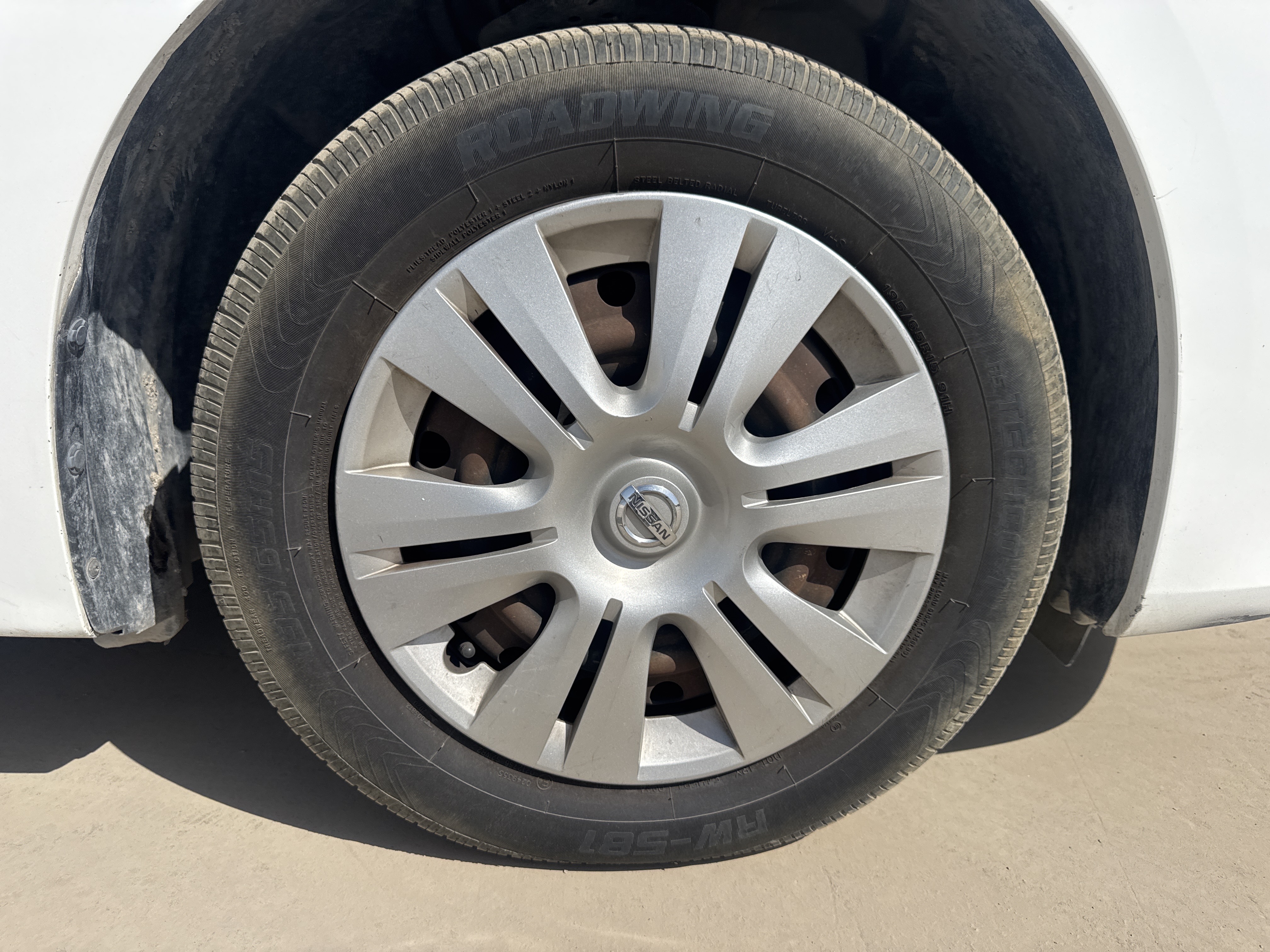 SEV-003-Nissan-Sentra-Sedans-inspection-Chassis-Front-right-alloy-/-Rim-1