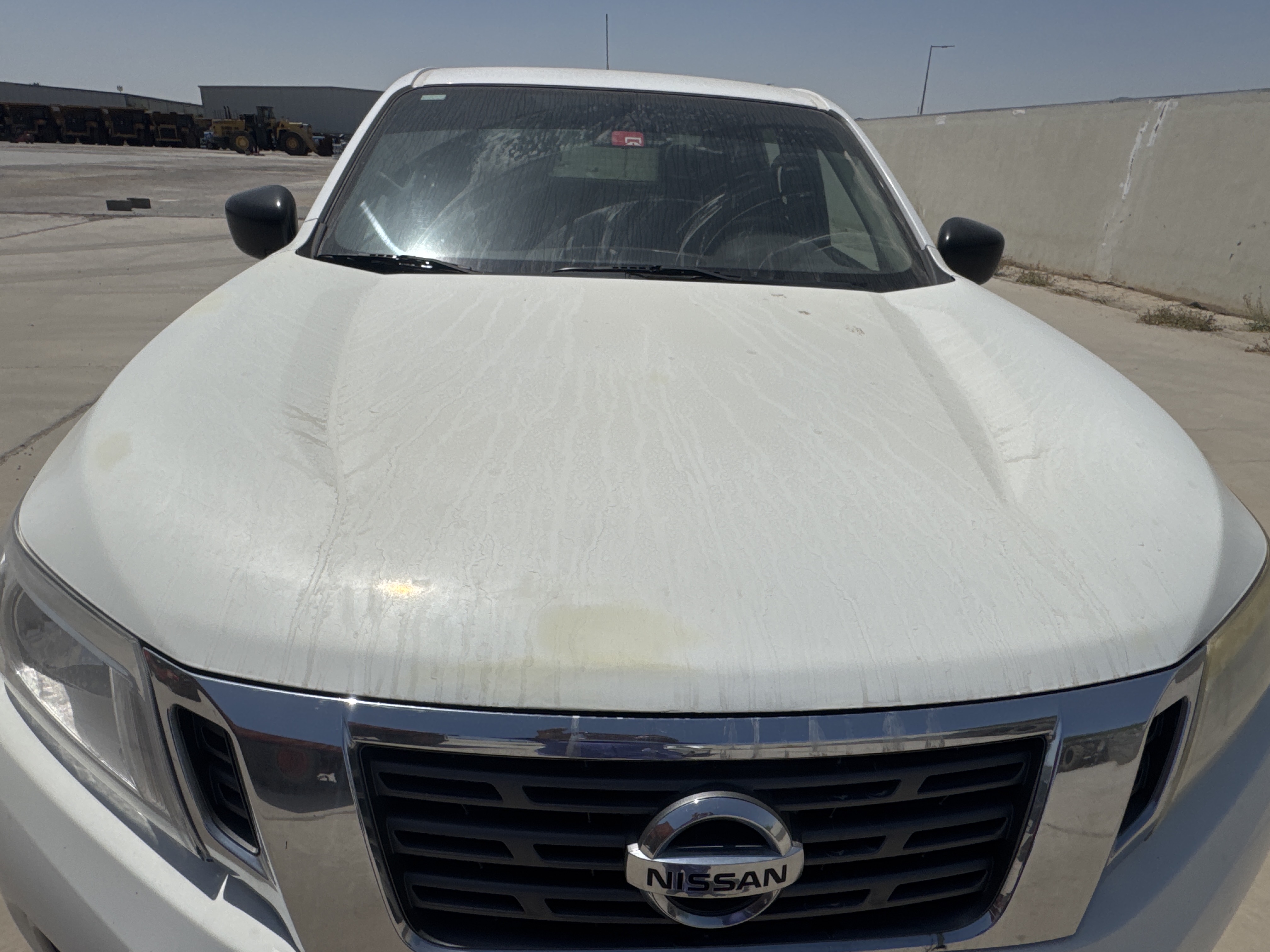 PUV-001-Nissan-Navara-4WD-Pickups-inspection-Exterior-Bonnet-1