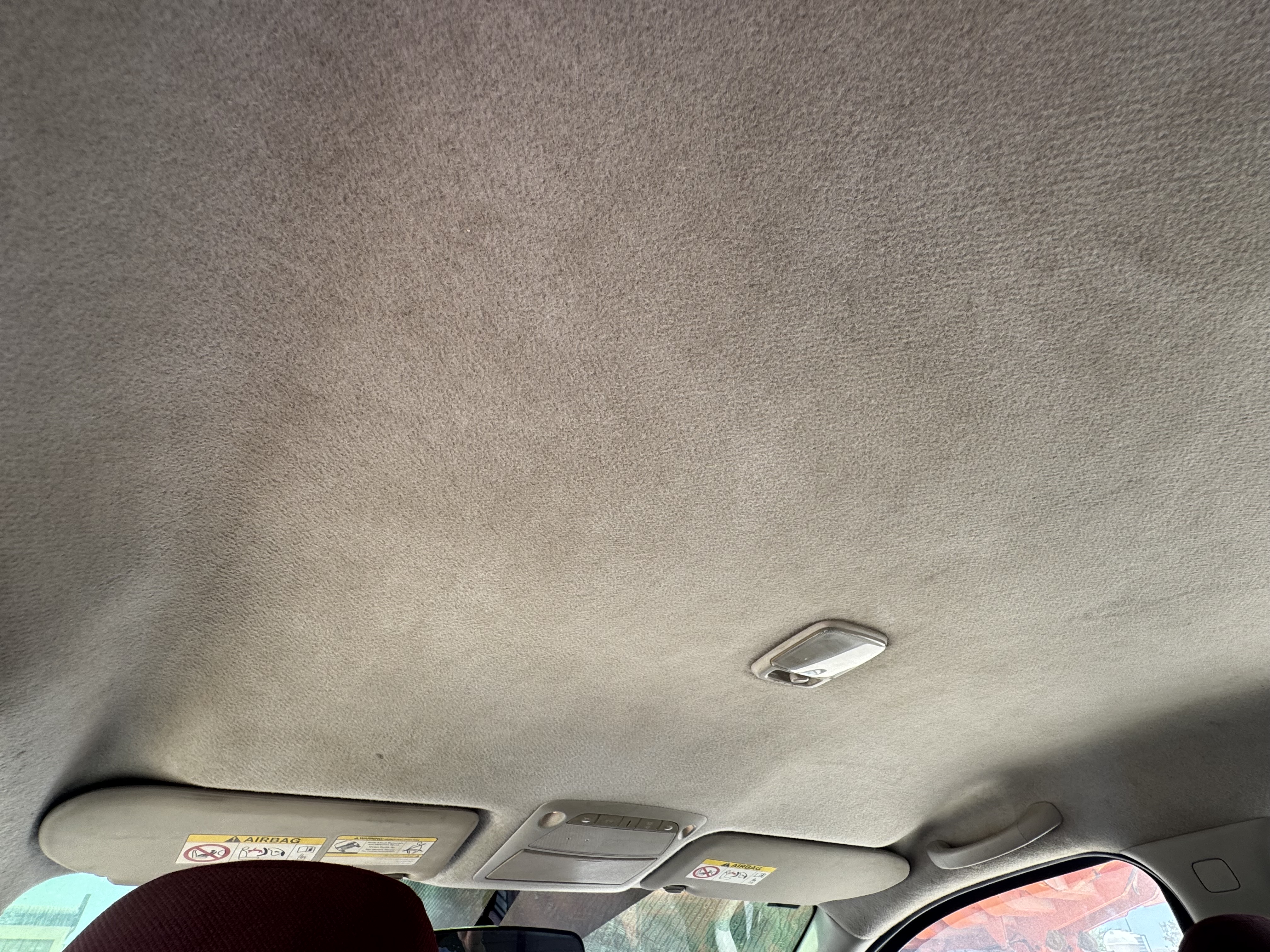 PUV-001-Nissan-Navara-4WD-Pickups-inspection-Interior-Roof-liner-1