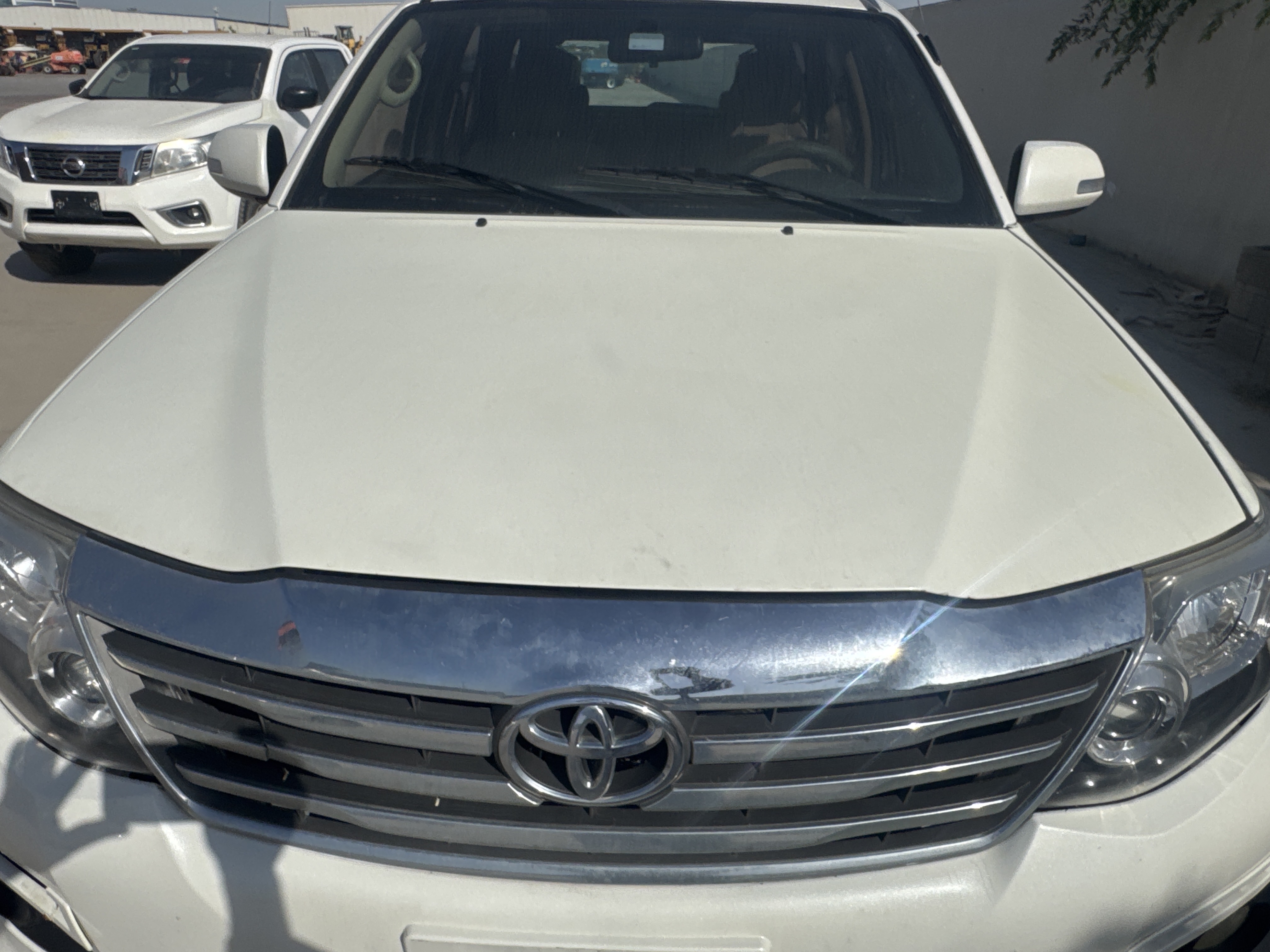 SUV-005-Toyota-Fortuner-SUVs-inspection-Exterior-Bonnet-1