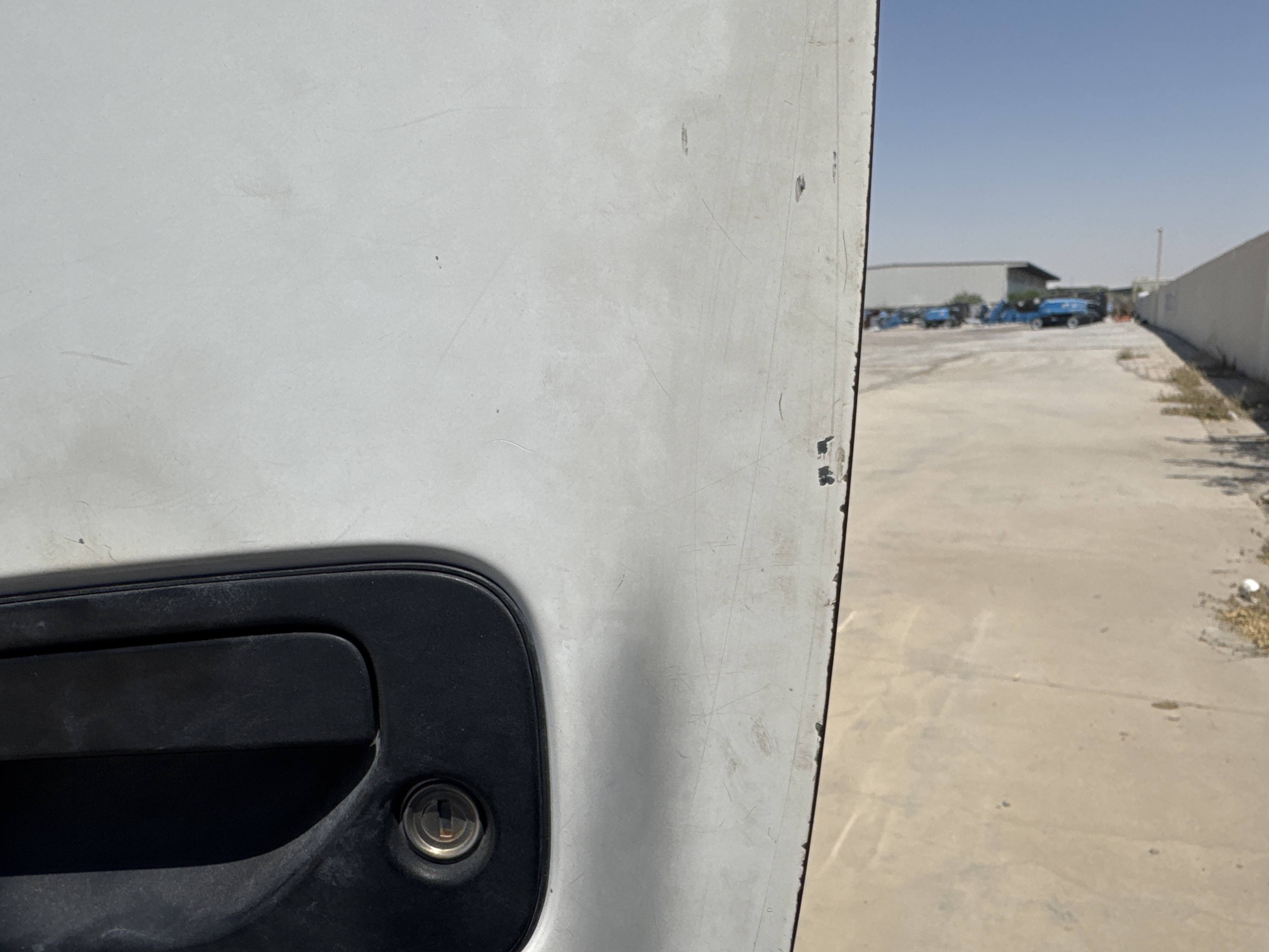 VPV-001-Nissan-Urvan-Passenger-vans-inspection-Exterior-Front-left-door-1