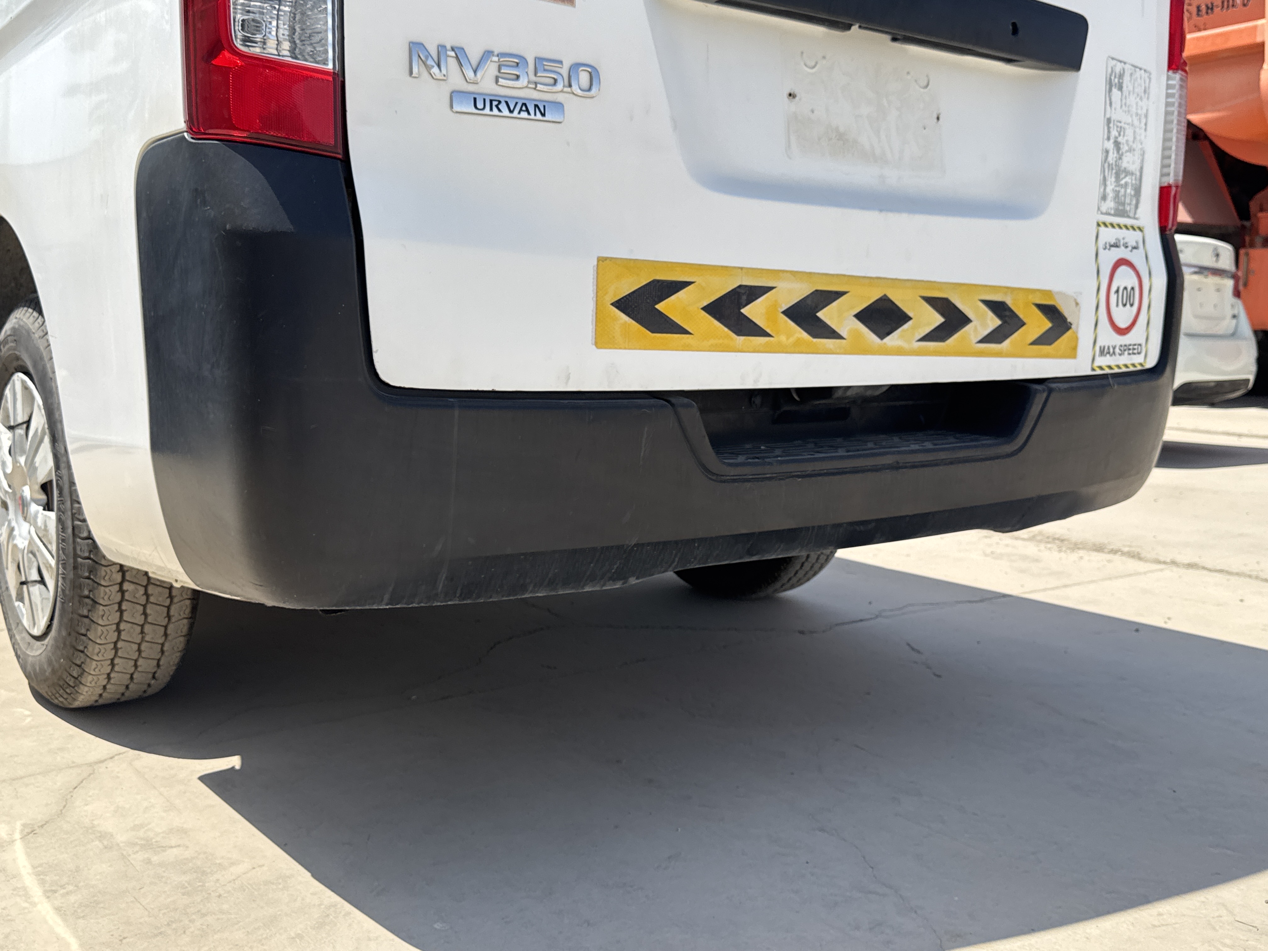 VPV-001-Nissan-Urvan-Passenger-vans-inspection-Exterior-Rear-bumper-1