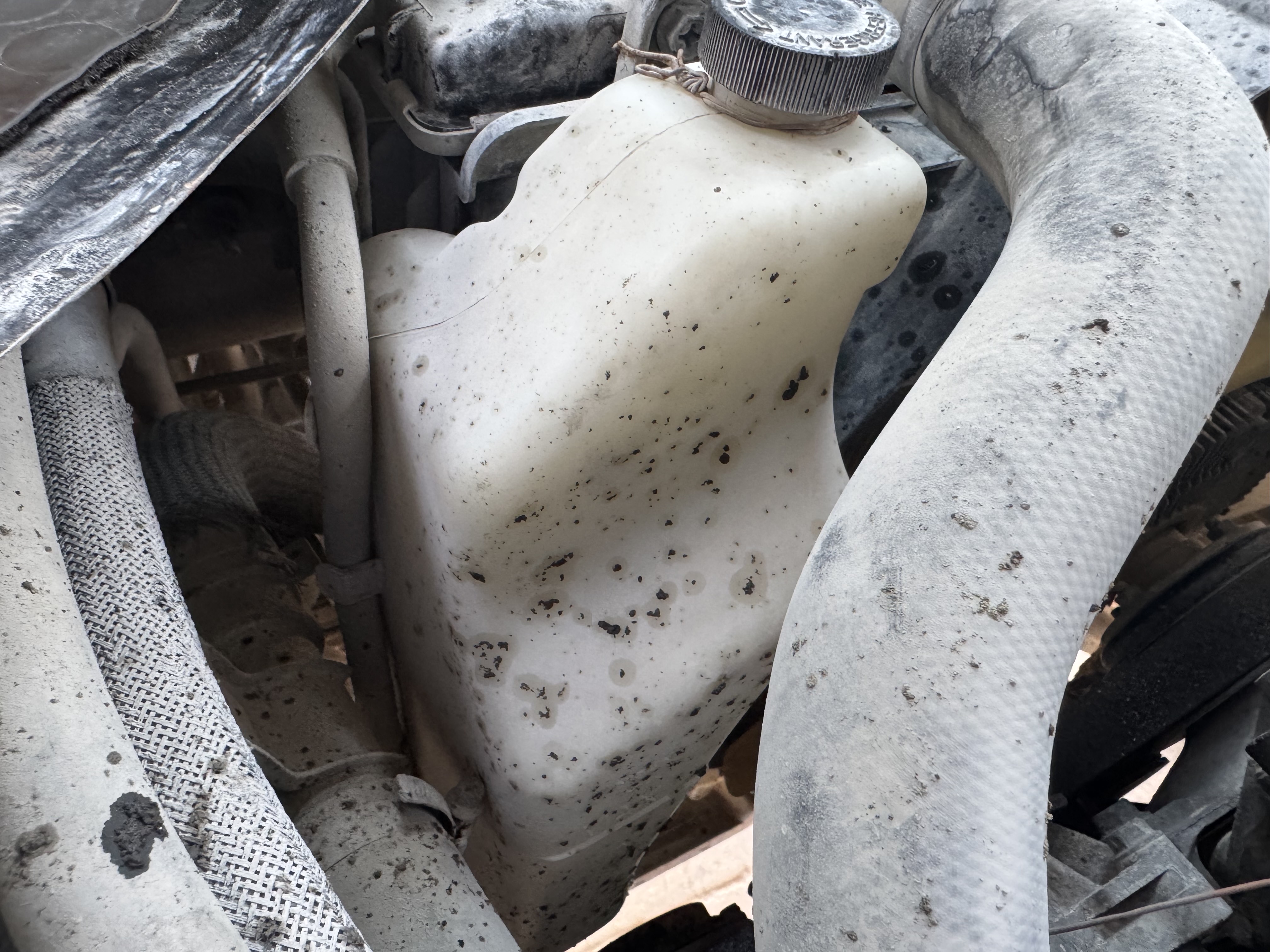 VPV-001-Nissan-Urvan-Passenger-vans-inspection-Engine-Coolant-1
