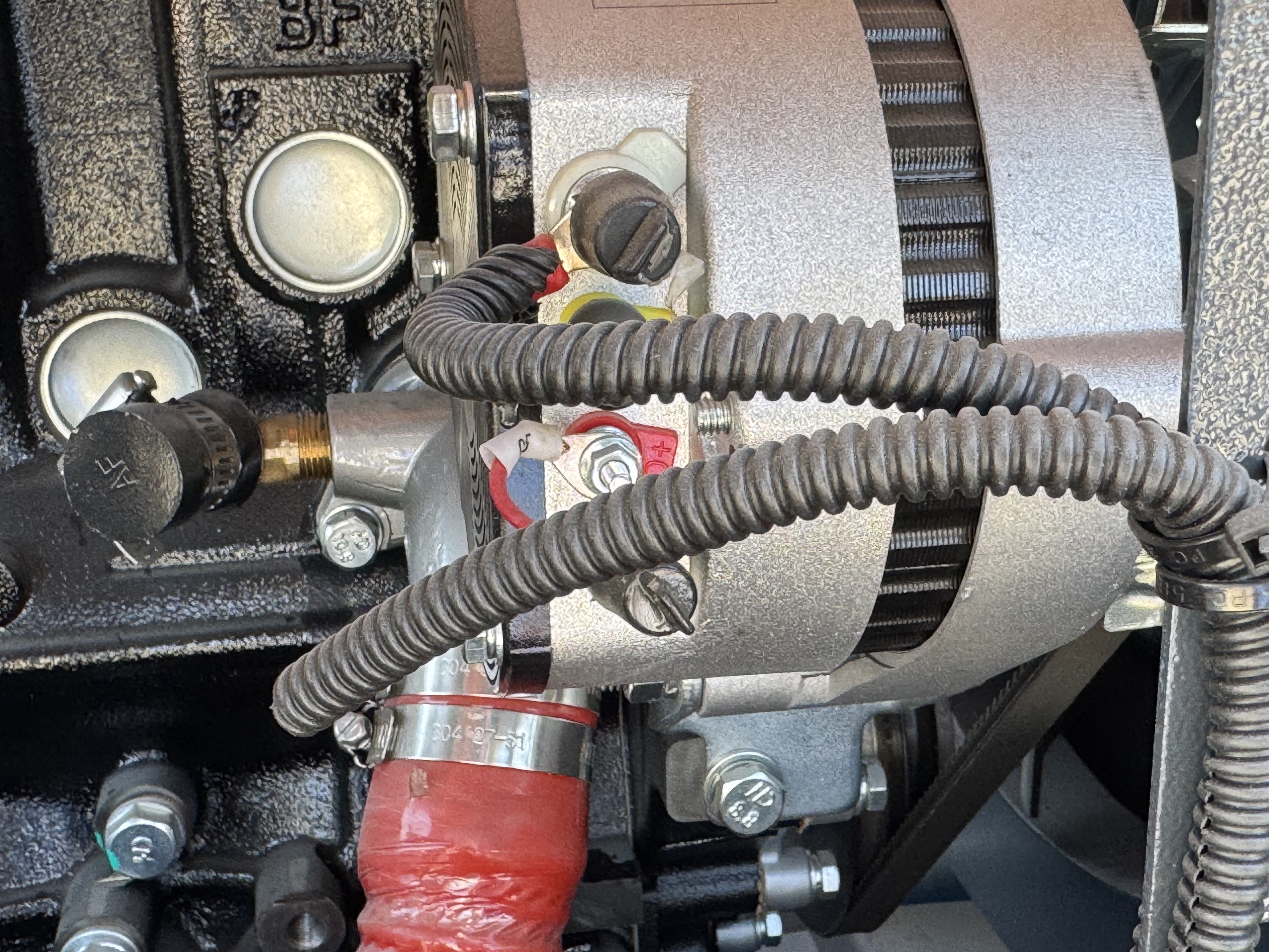 ACA-019-Blurbly-BCS250-8-Air-compressors-inspection-Electronics-Main-harness-1