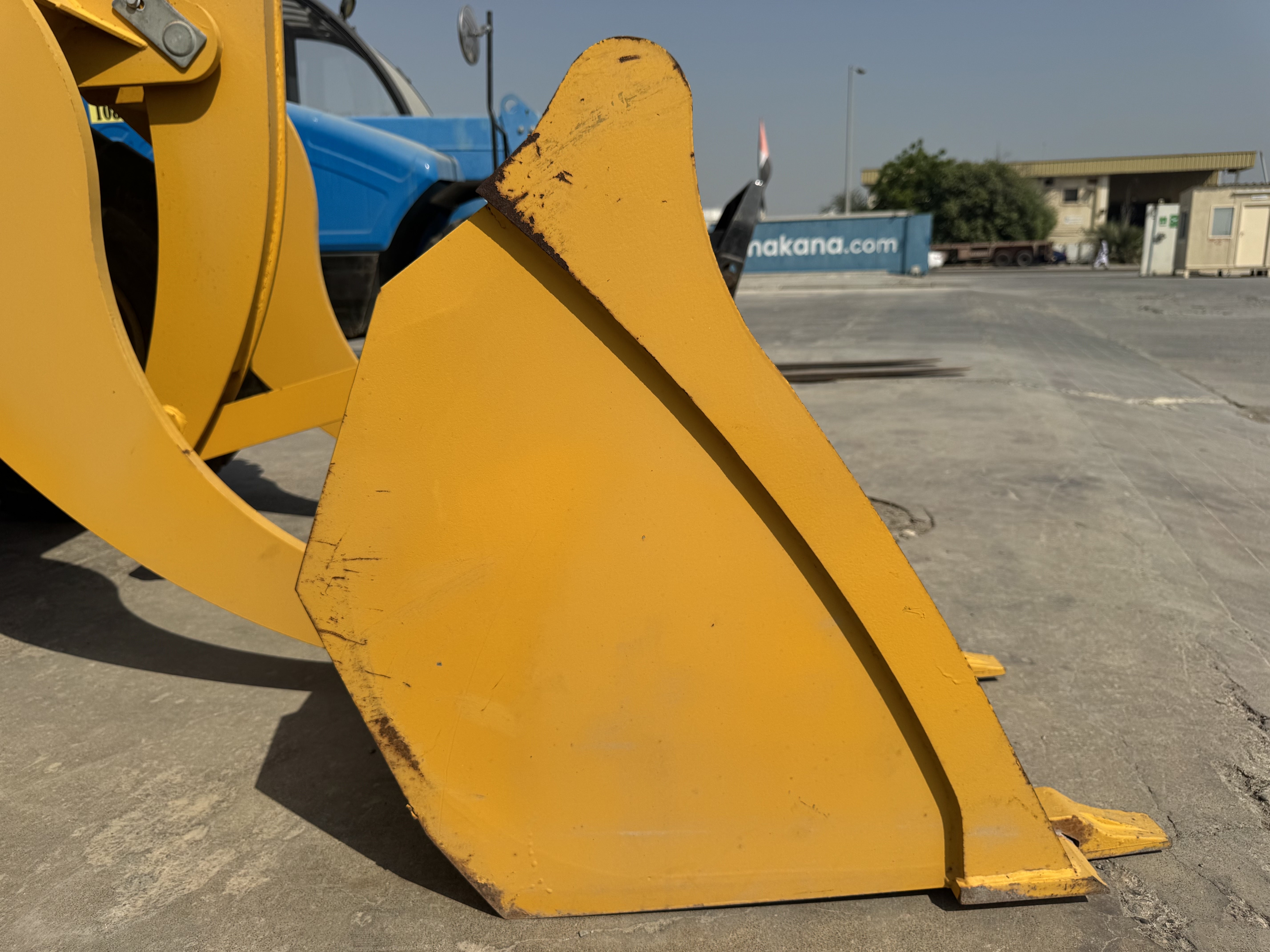 WHL-020-Shanding-ZL26-Wheel-loaders-inspection-Attachments-Loader-bucket-condition-1