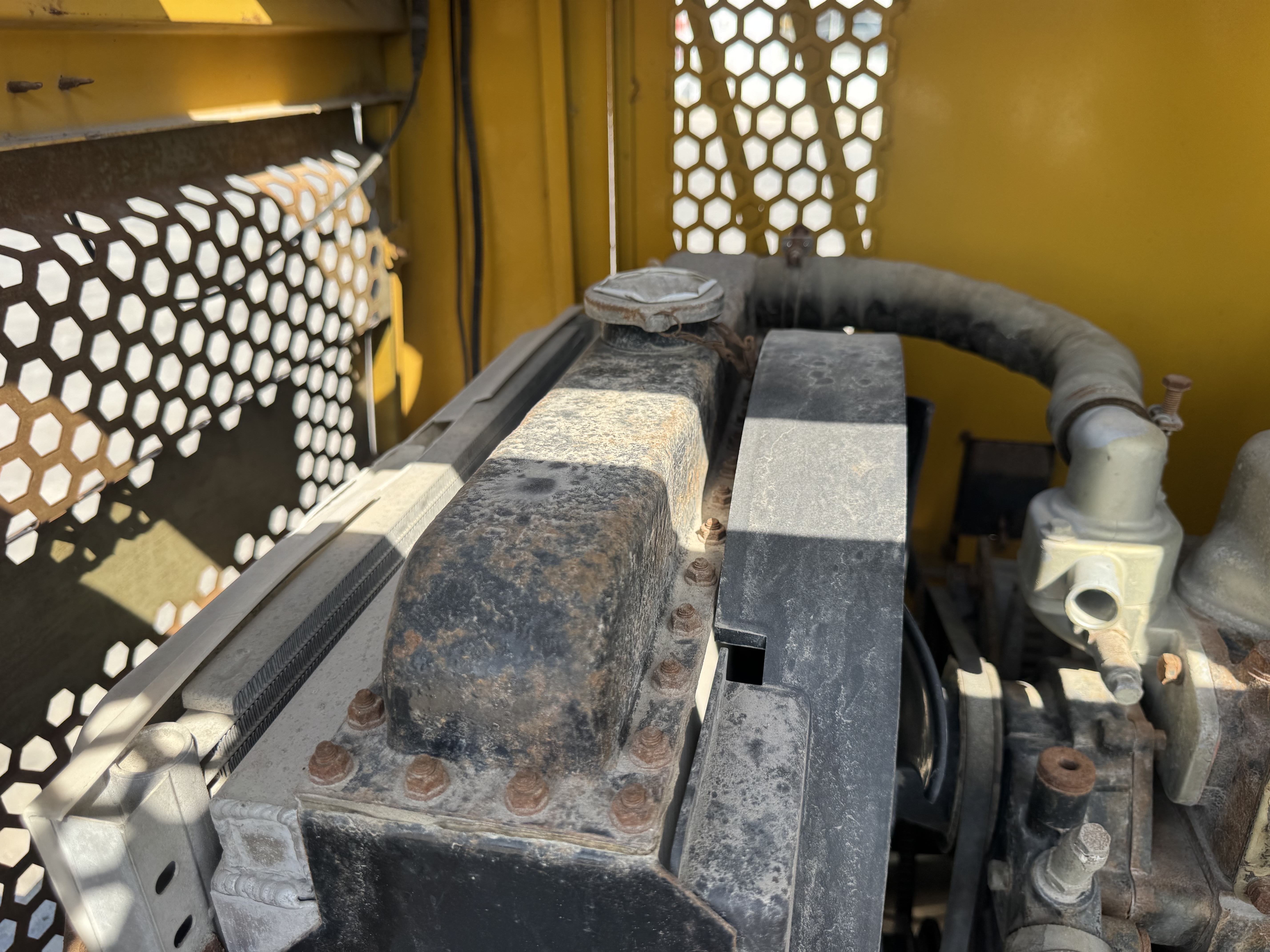WHL-020-Shanding-ZL26-Wheel-loaders-inspection-Engine-Radiator,-condenser,-intercooler,-hydraulic-cooler-1