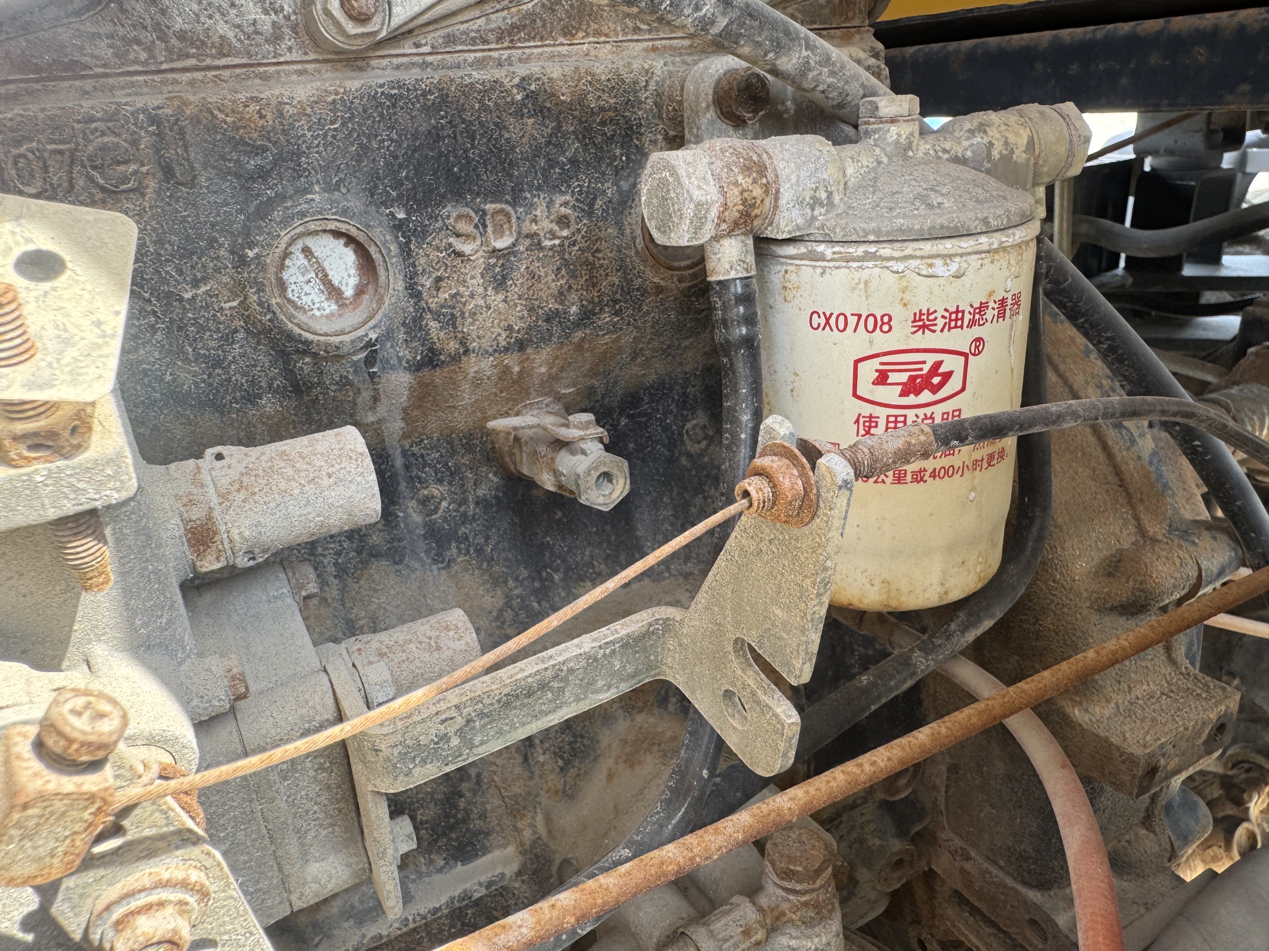 WHL-020-Shanding-ZL26-Wheel-loaders-inspection-Engine-Fuel-leaks-1