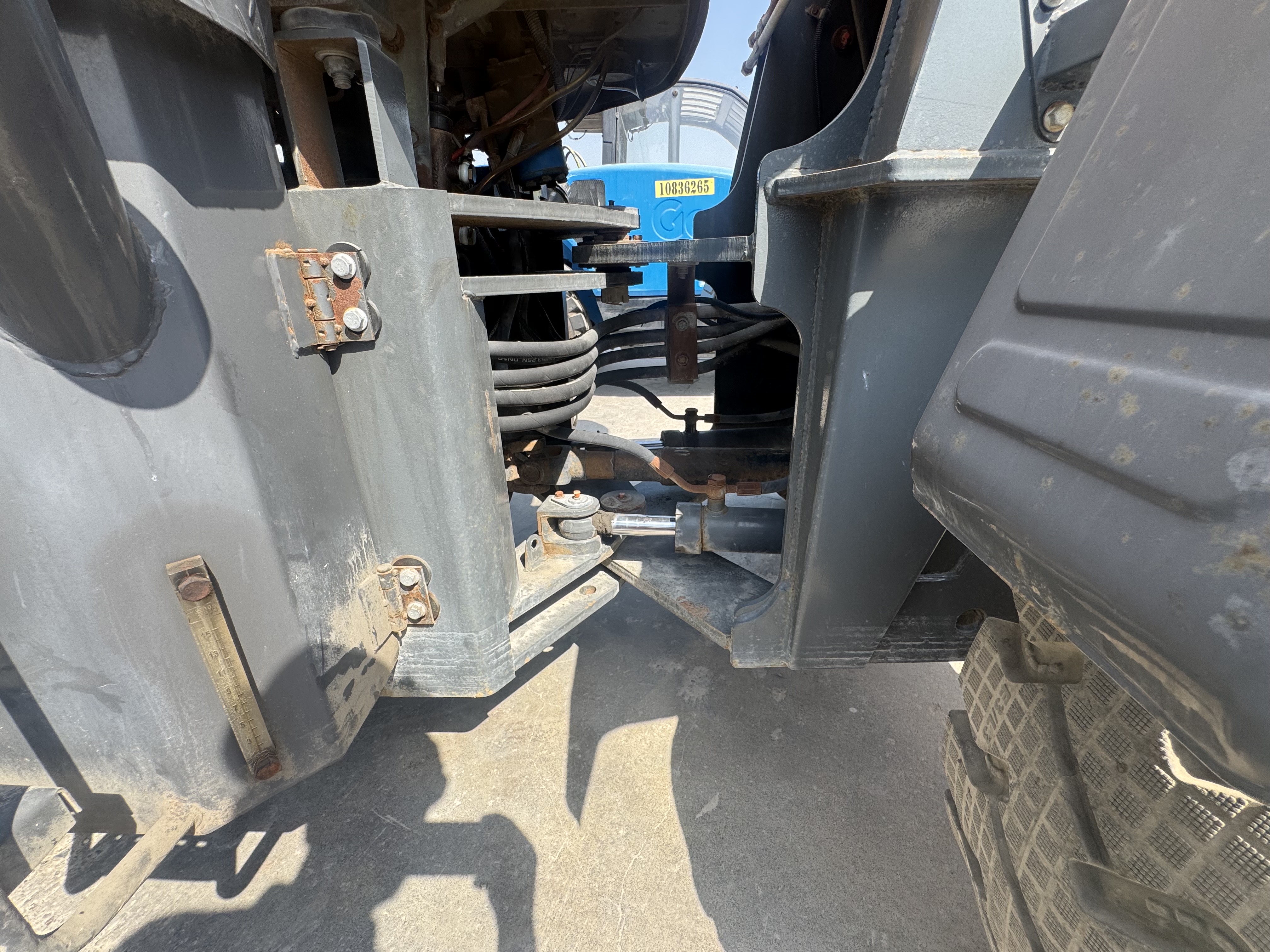 WHL-020-Shanding-ZL26-Wheel-loaders-inspection-Structure-Articulated-joint-1