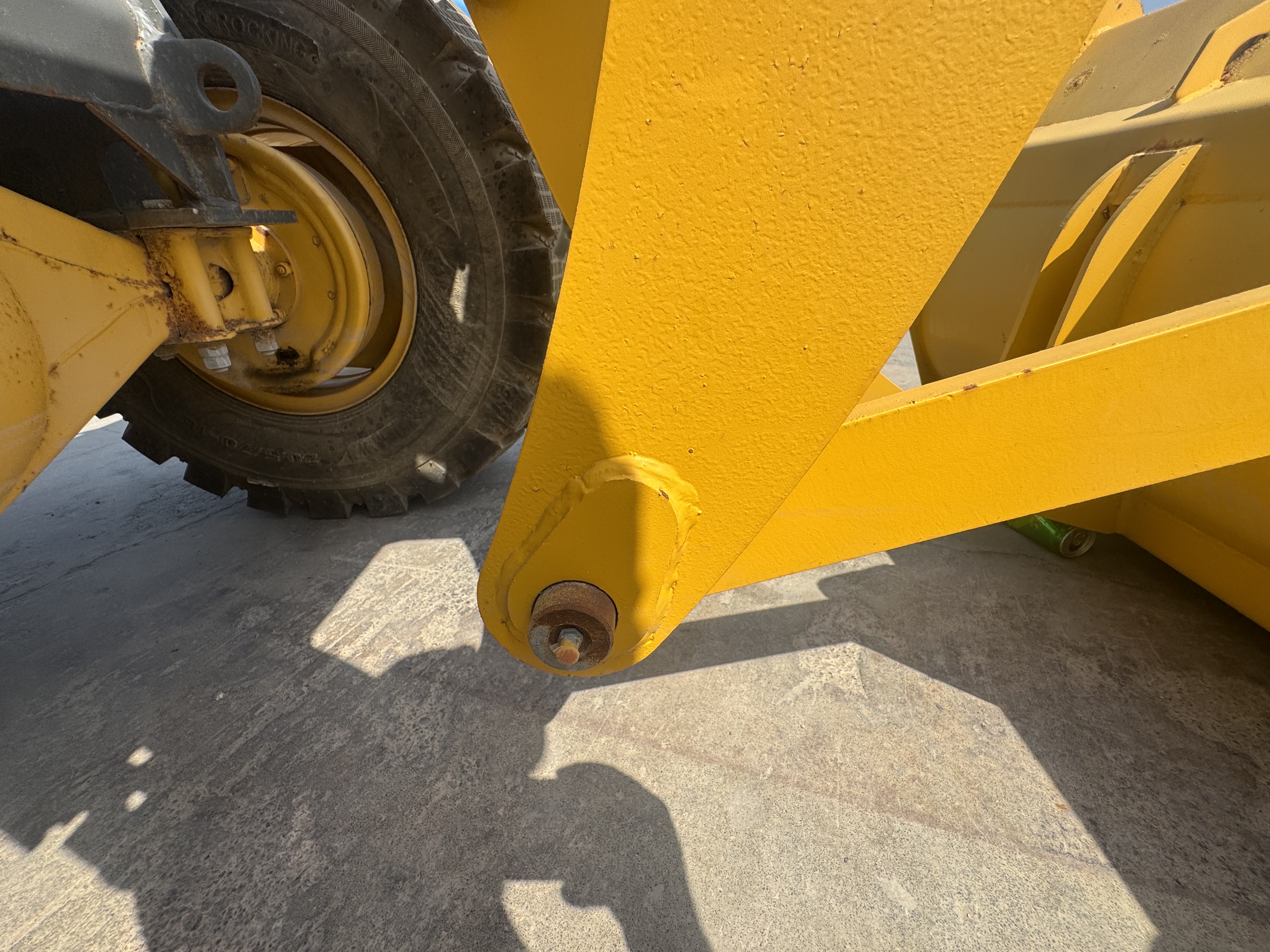 WHL-020-Shanding-ZL26-Wheel-loaders-inspection-Chassis-Pins-and-bushings-lift-arm-to-bucket-1
