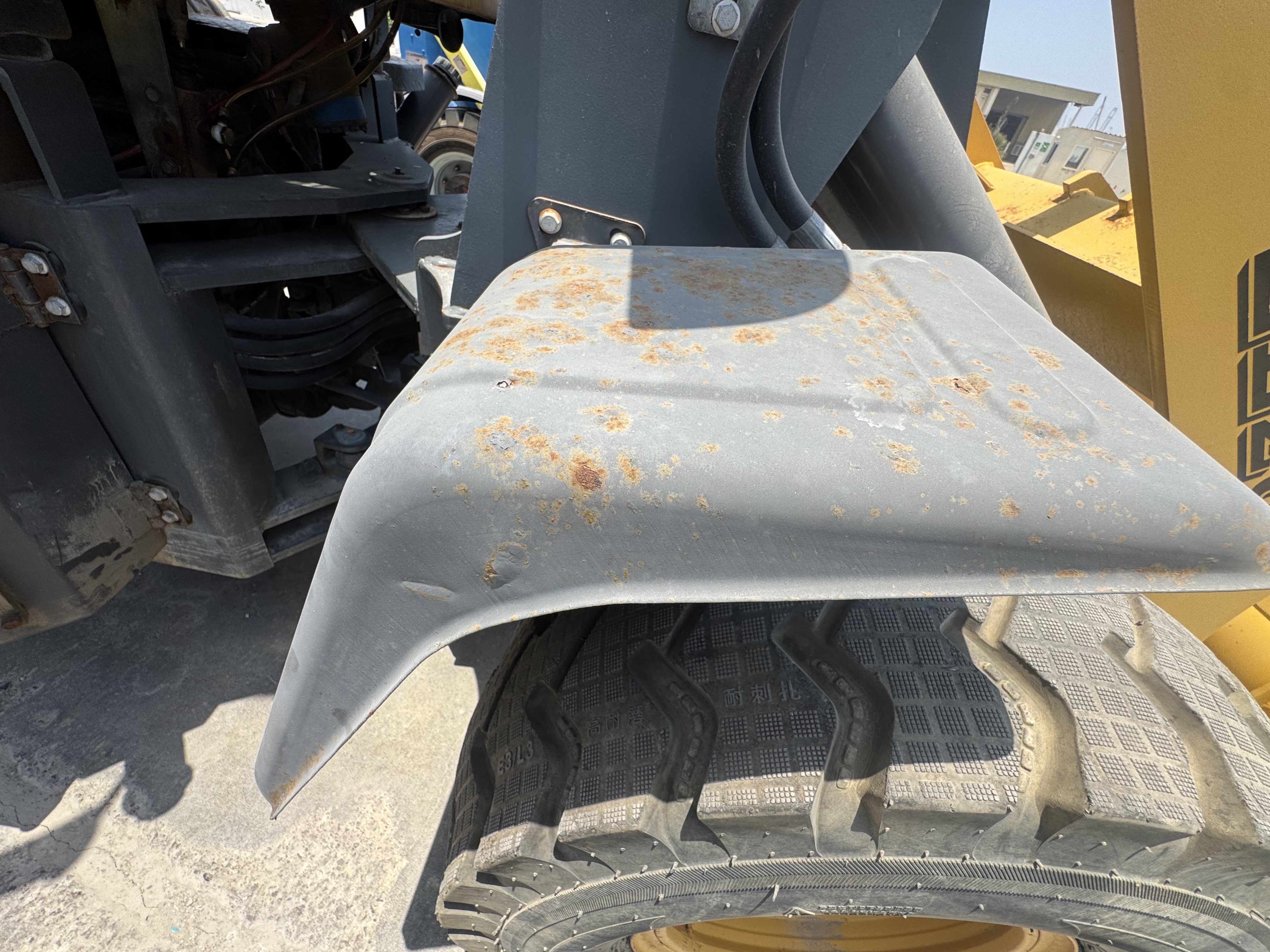 WHL-020-Shanding-ZL26-Wheel-loaders-inspection-Structure-Sheet-metal-(fiberglass)-1
