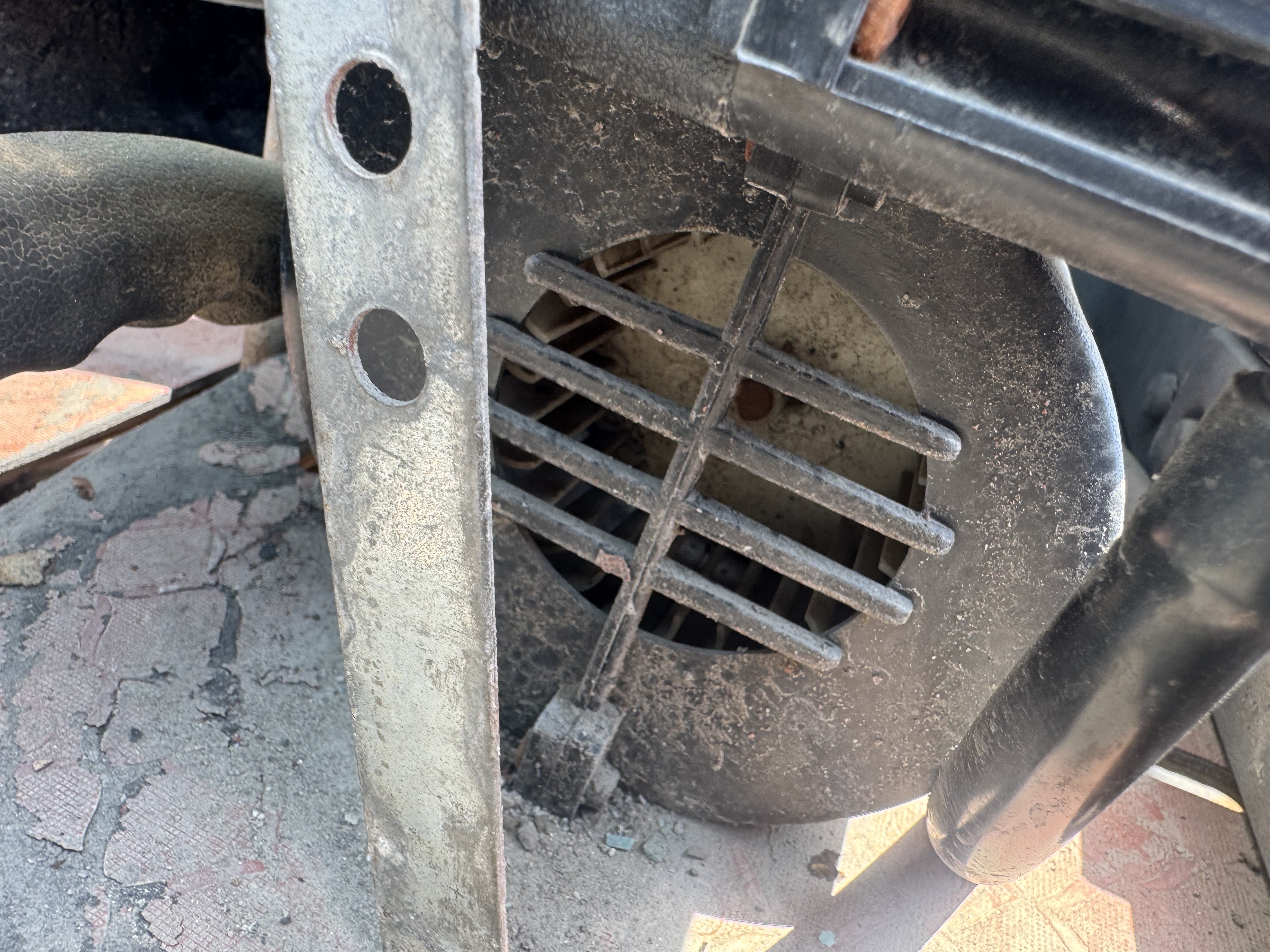 WHL-020-Shanding-ZL26-Wheel-loaders-inspection-Air-conditioning-Vents-and-air-flow-1