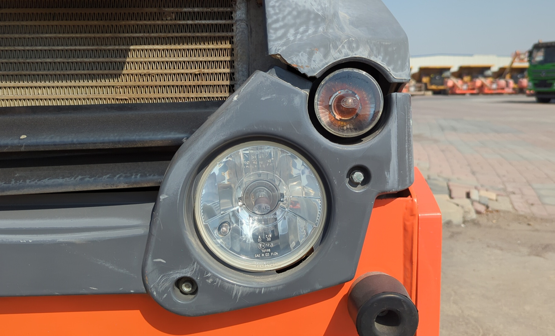 SRC-018-Hamm-HD-8-VV-Tandem-rollers-inspection-Electronics-Lights-and-signals-1