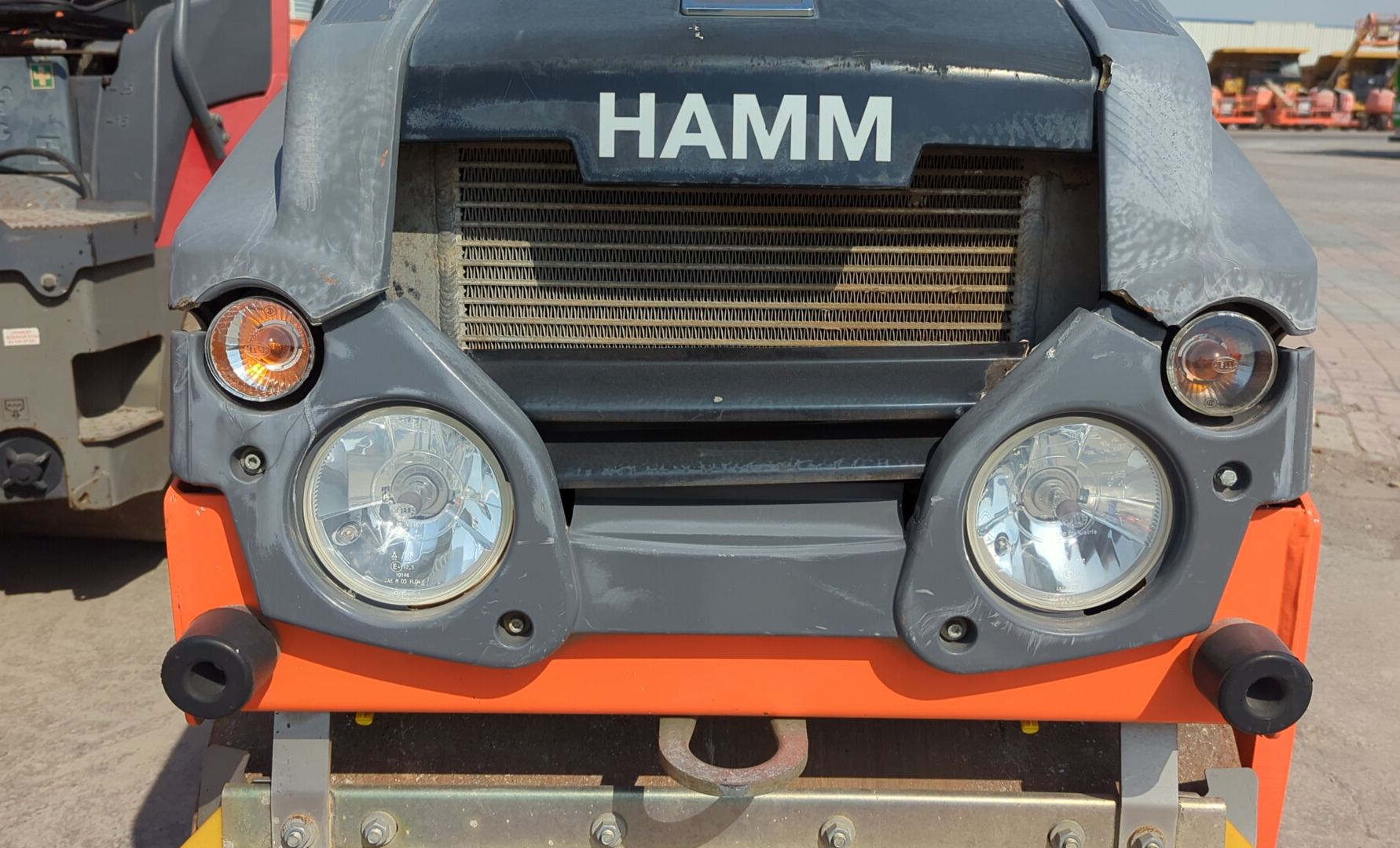 SRC-018-Hamm-HD-8-VV-Tandem-rollers-inspection-Electronics-Lights-and-signals-1