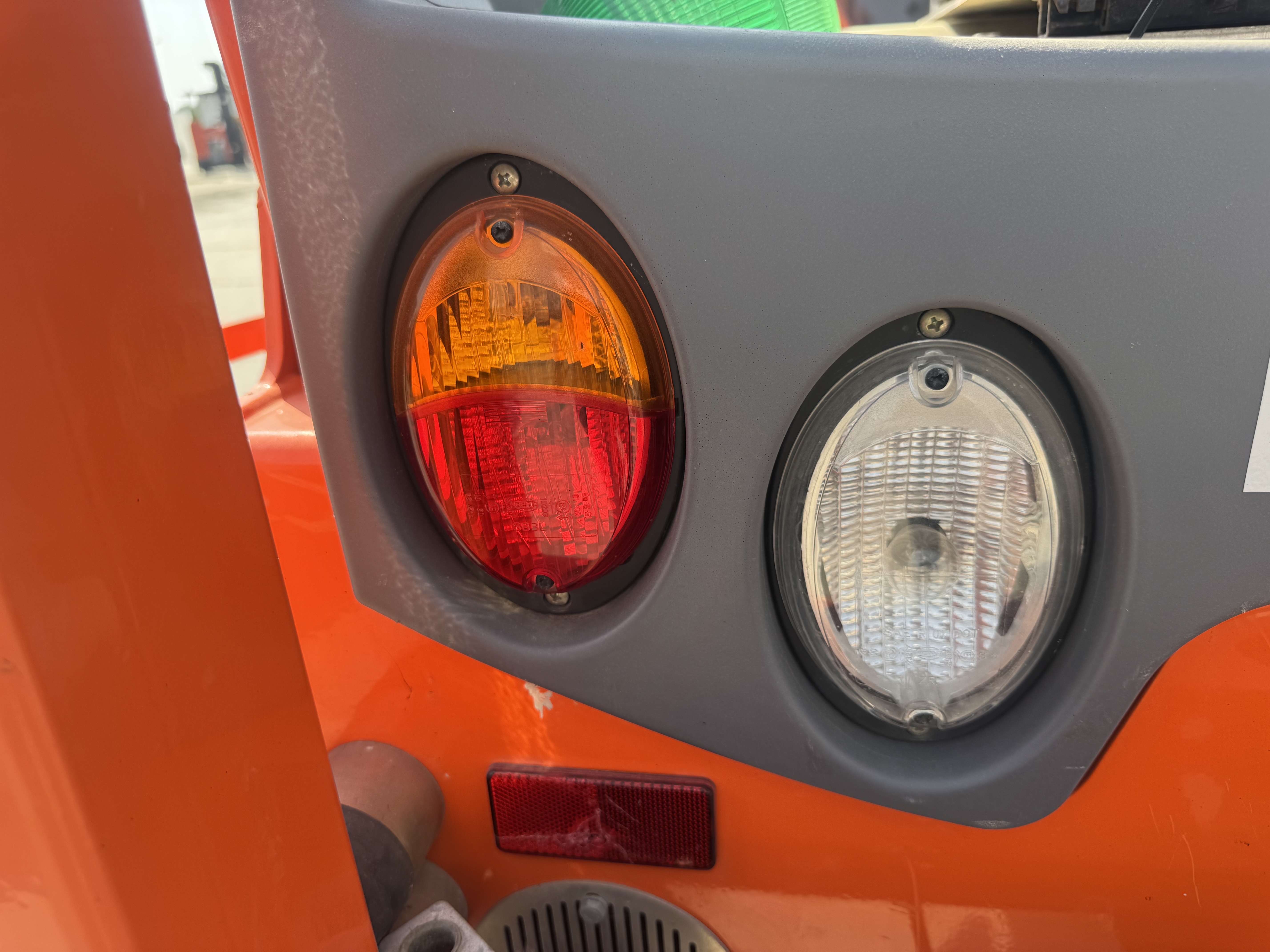 SRC-019-Hamm-HD-12-VV-Tandem-rollers-inspection-Electronics-Lights-and-signals-1
