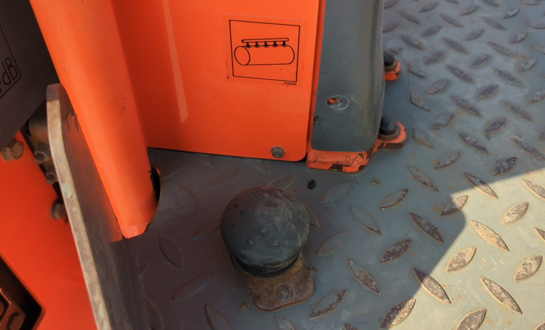 SRC-018-Hamm-HD-8-VV-Tandem-rollers-inspection-Structure-Water-spraying-system-1