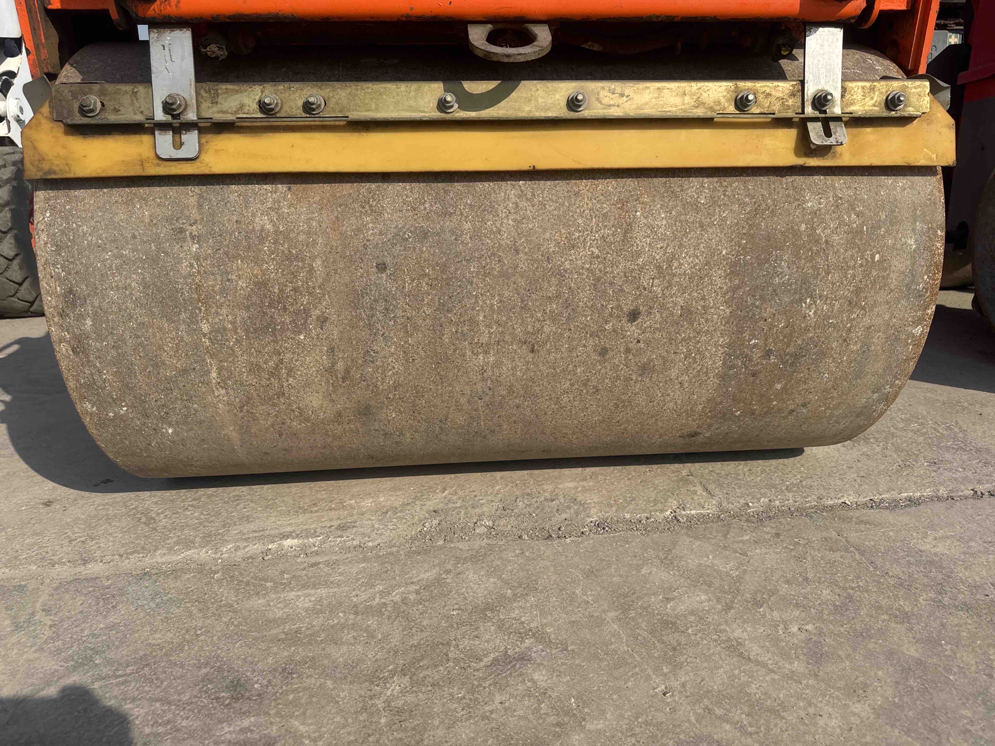 SRC-019-Hamm-HD-12-VV-Tandem-rollers-inspection-Chassis-Front-drum-1