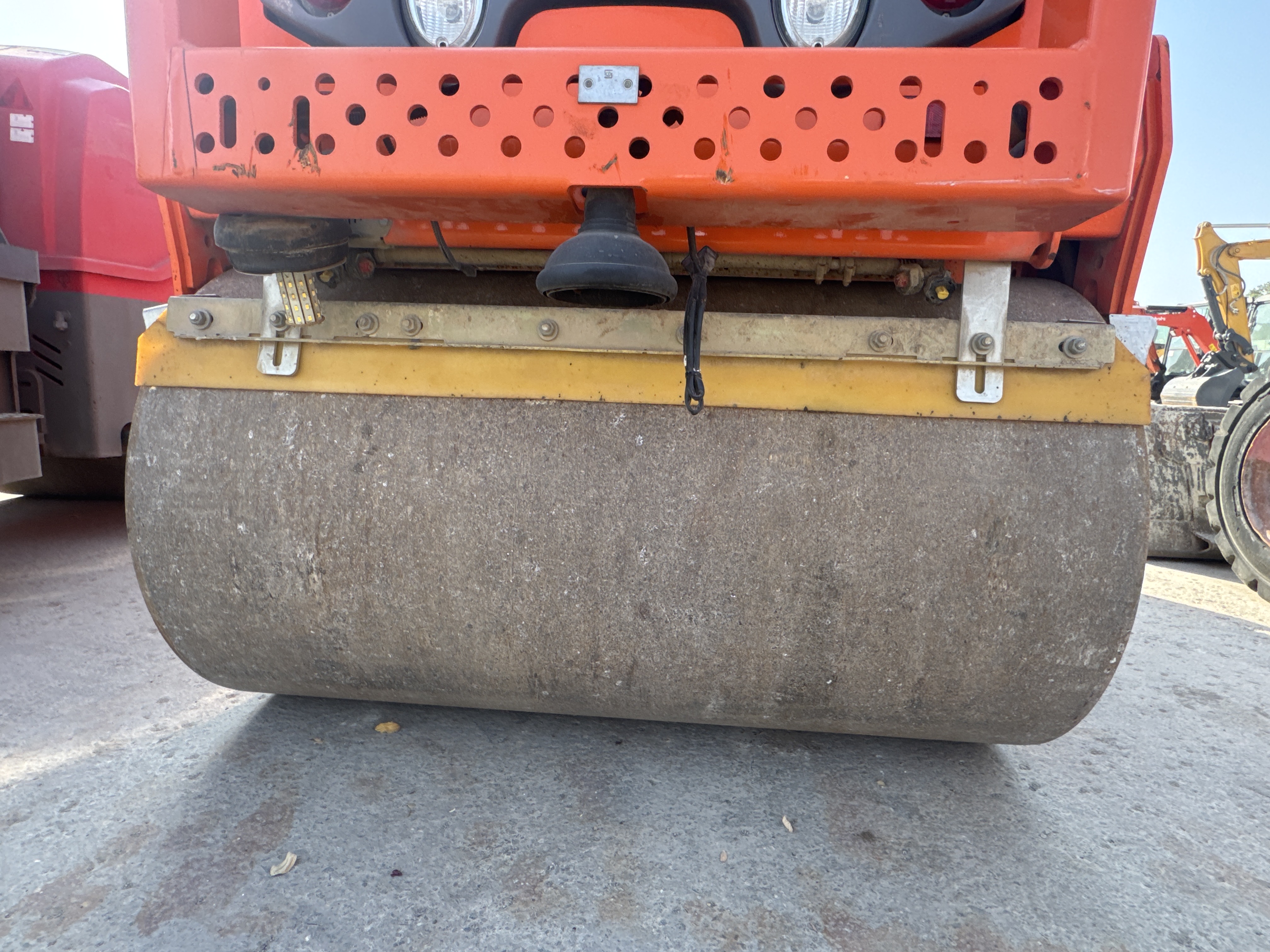 SRC-019-Hamm-HD-12-VV-Tandem-rollers-inspection-Chassis-Rear-drum-1