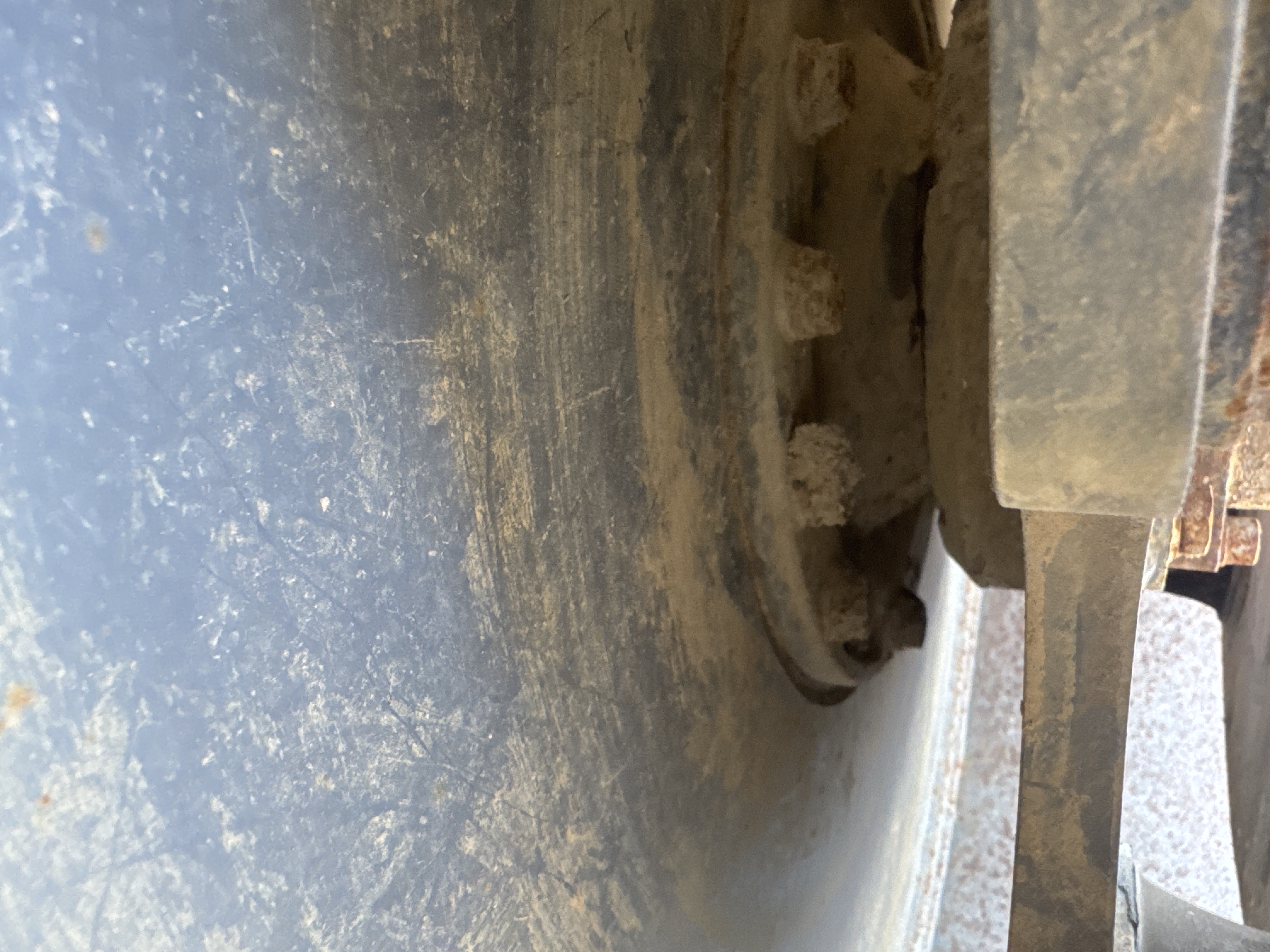 SRC-019-Hamm-HD-12-VV-Tandem-rollers-inspection-Chassis-Front-drum-bearing-housing-1