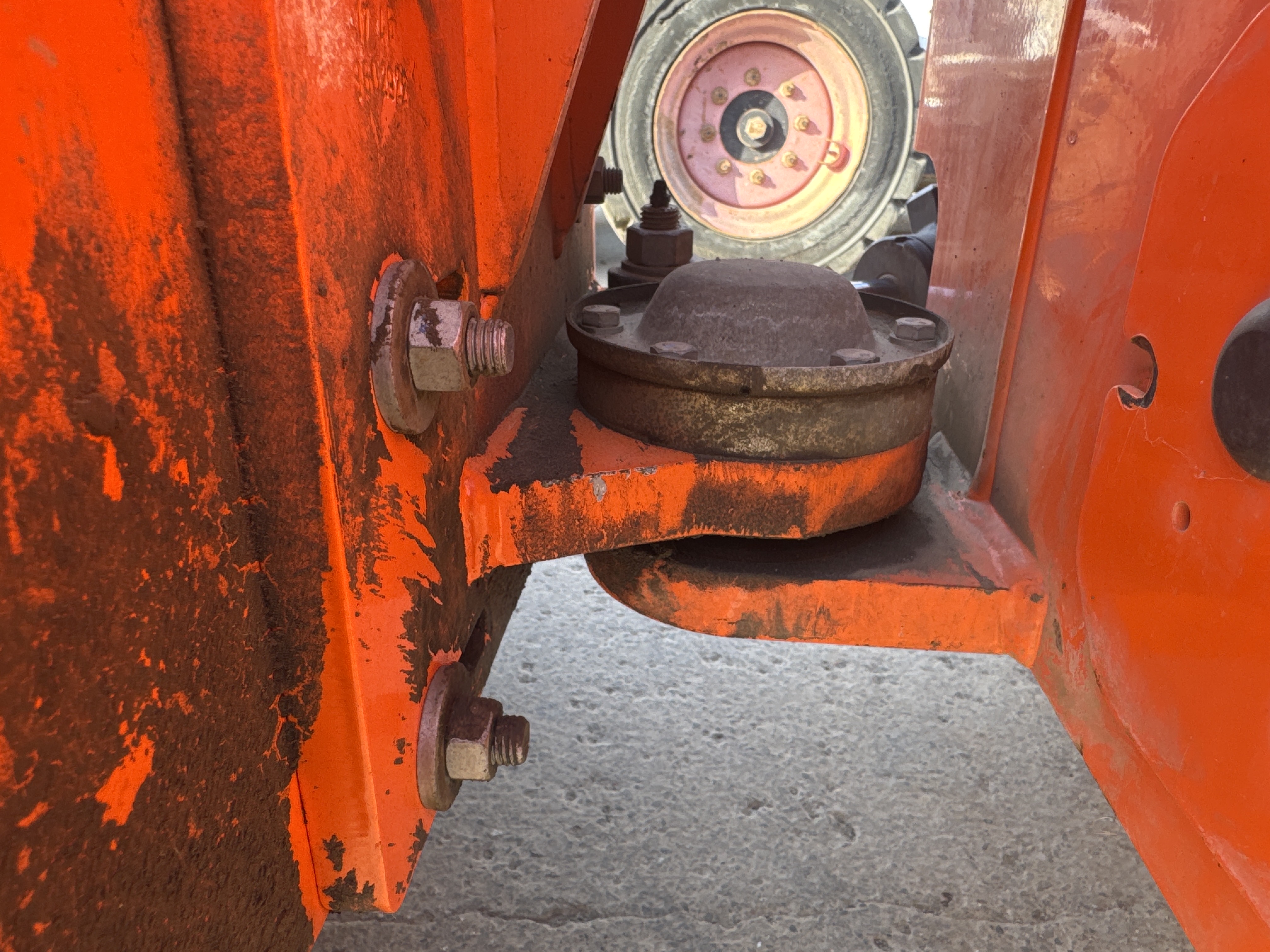SRC-019-Hamm-HD-12-VV-Tandem-rollers-inspection-Structure-Articulated-joint-1