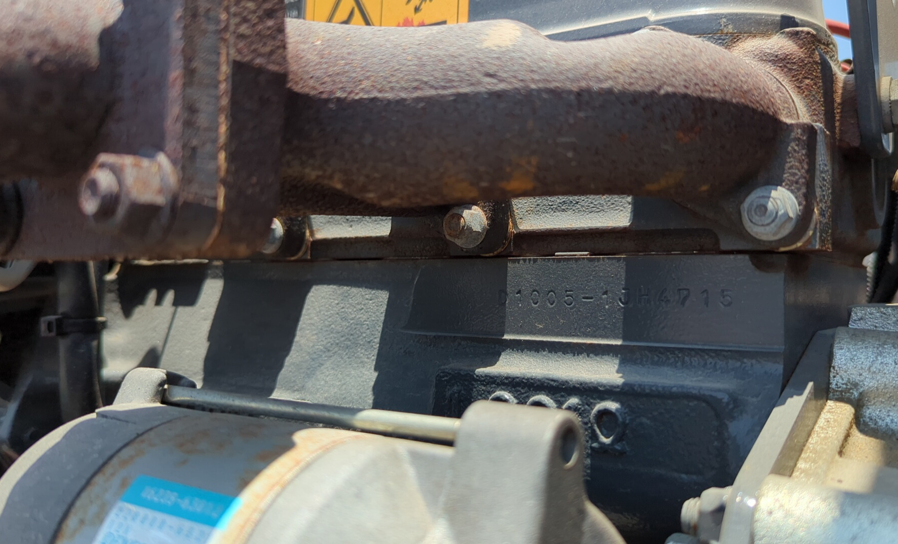 SRC-018-Hamm-HD-8-VV-Tandem-rollers-inspection-Engine-Engine-oil-leaks-1