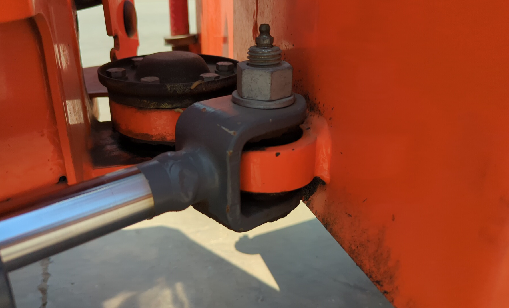 SRC-018-Hamm-HD-8-VV-Tandem-rollers-inspection-Hydraulics-Hydraulic-pins-/-locks-1