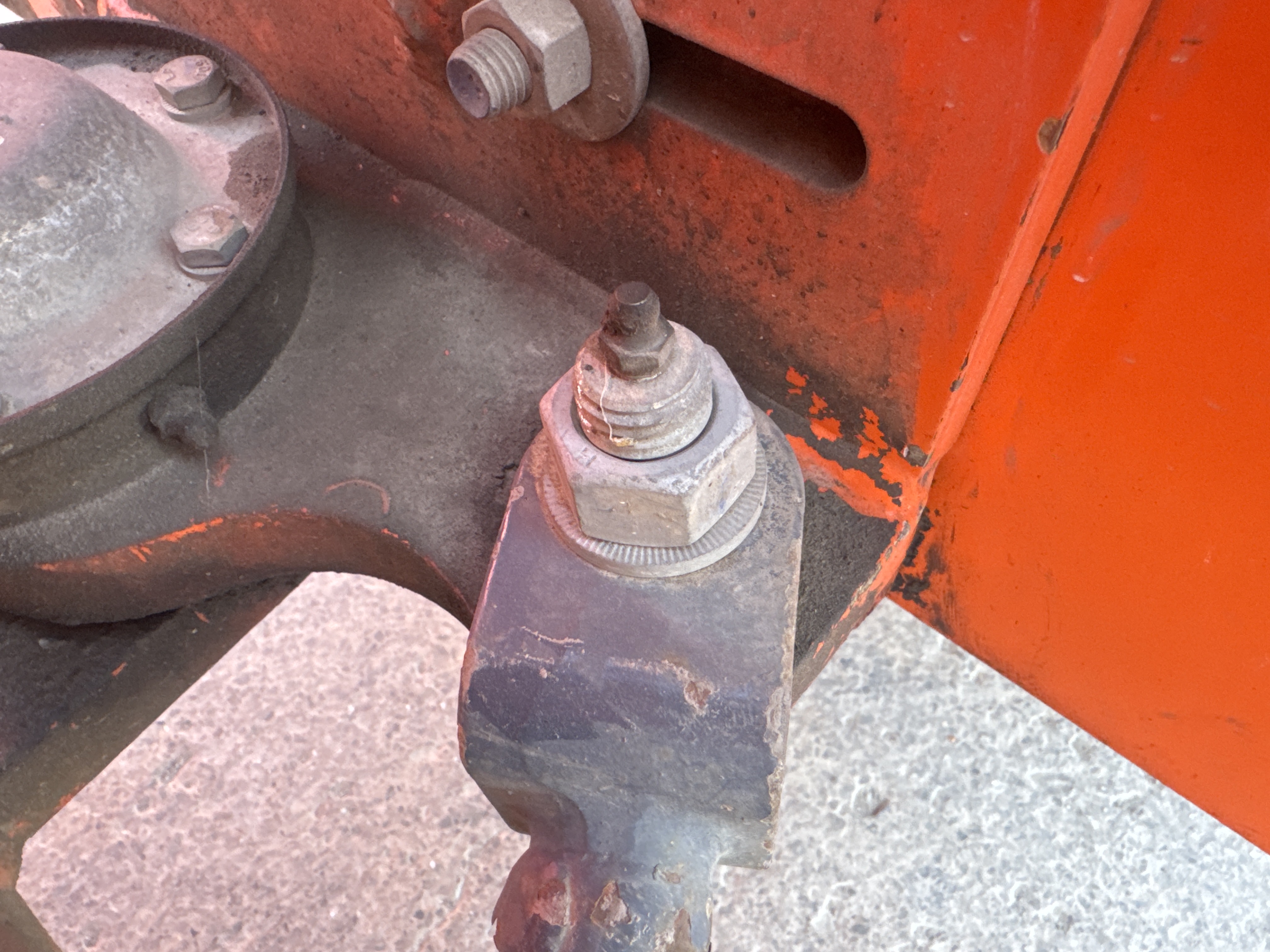 SRC-019-Hamm-HD-12-VV-Tandem-rollers-inspection-Hydraulics-Hydraulic-pins-/-locks-1