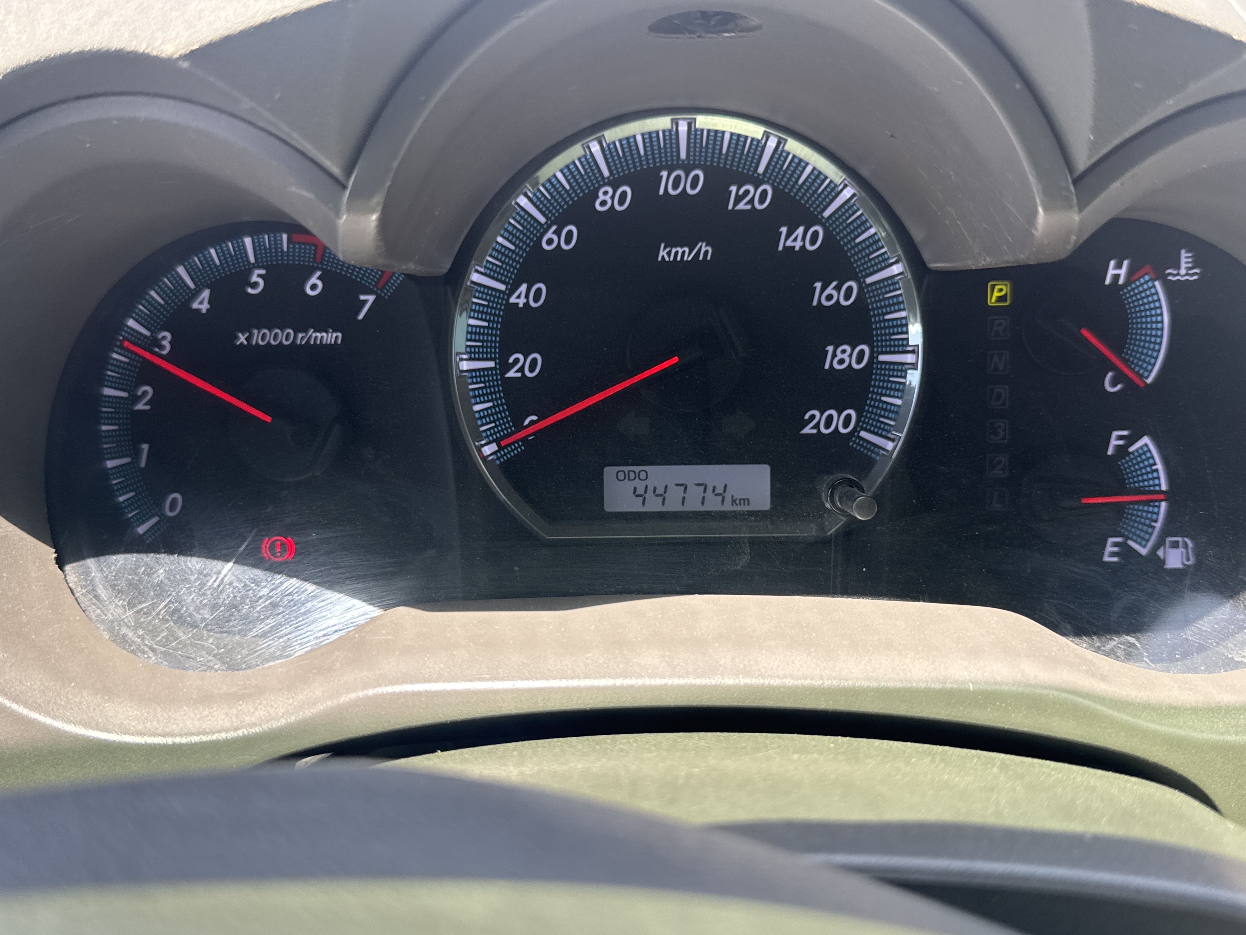 SUV-001-Toyota-Fortuner-SUVs-inspection-Interior-Instrument-cluster-3