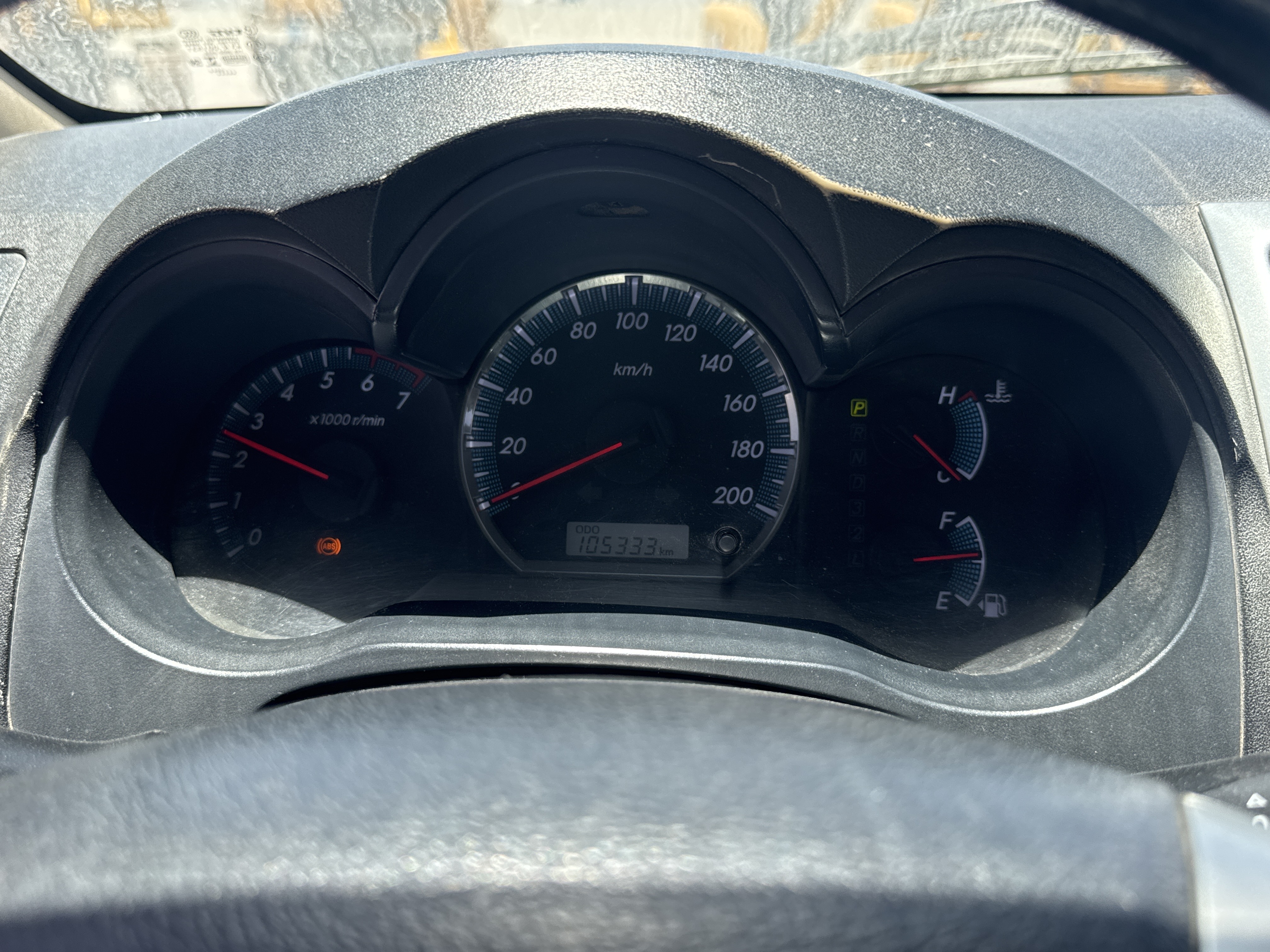SUV-005-Toyota-Fortuner-SUVs-inspection-Interior-Instrument-cluster-2