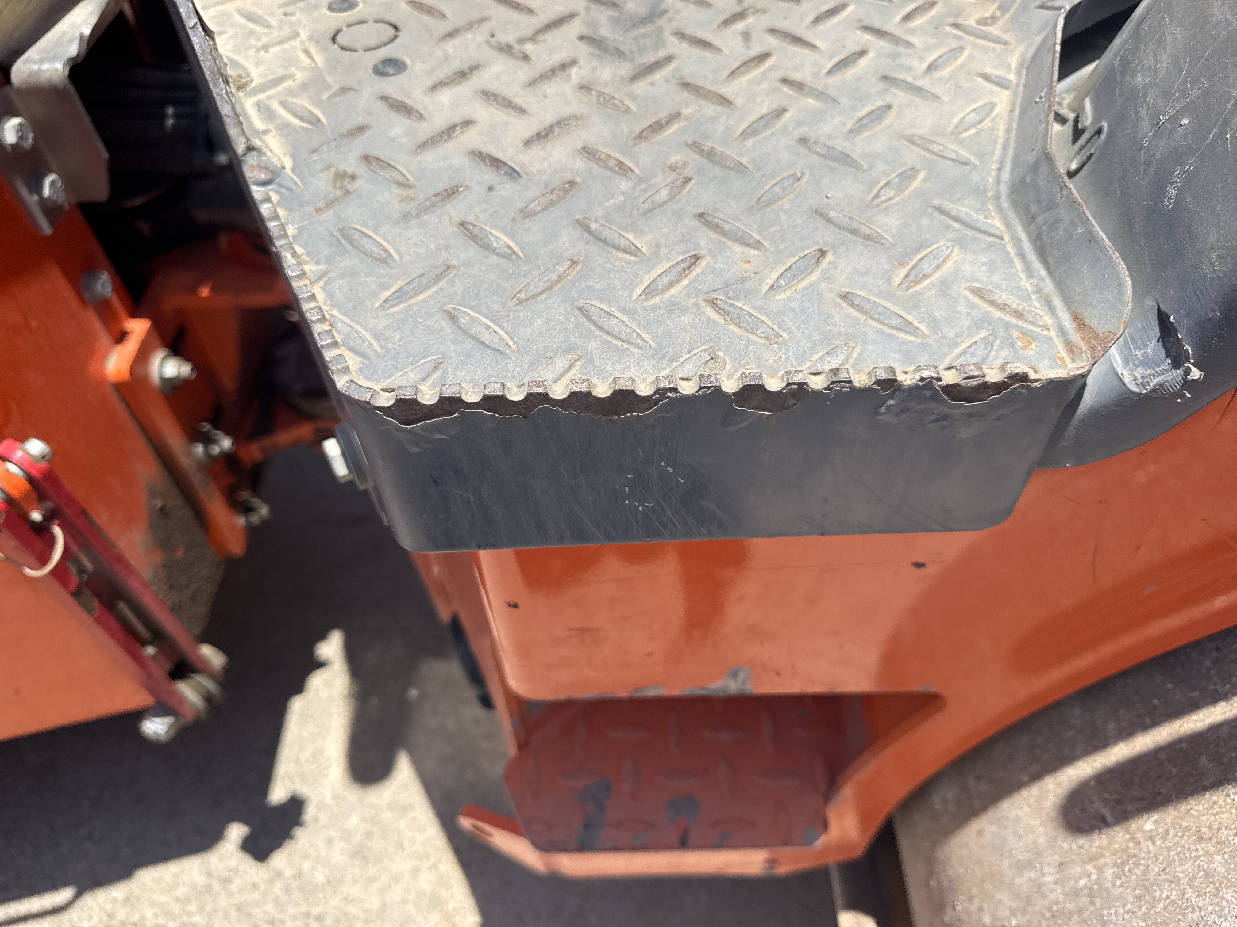 SRC-019-Hamm-HD-12-VV-Tandem-rollers-inspection-Structure-Steps/ladders-1