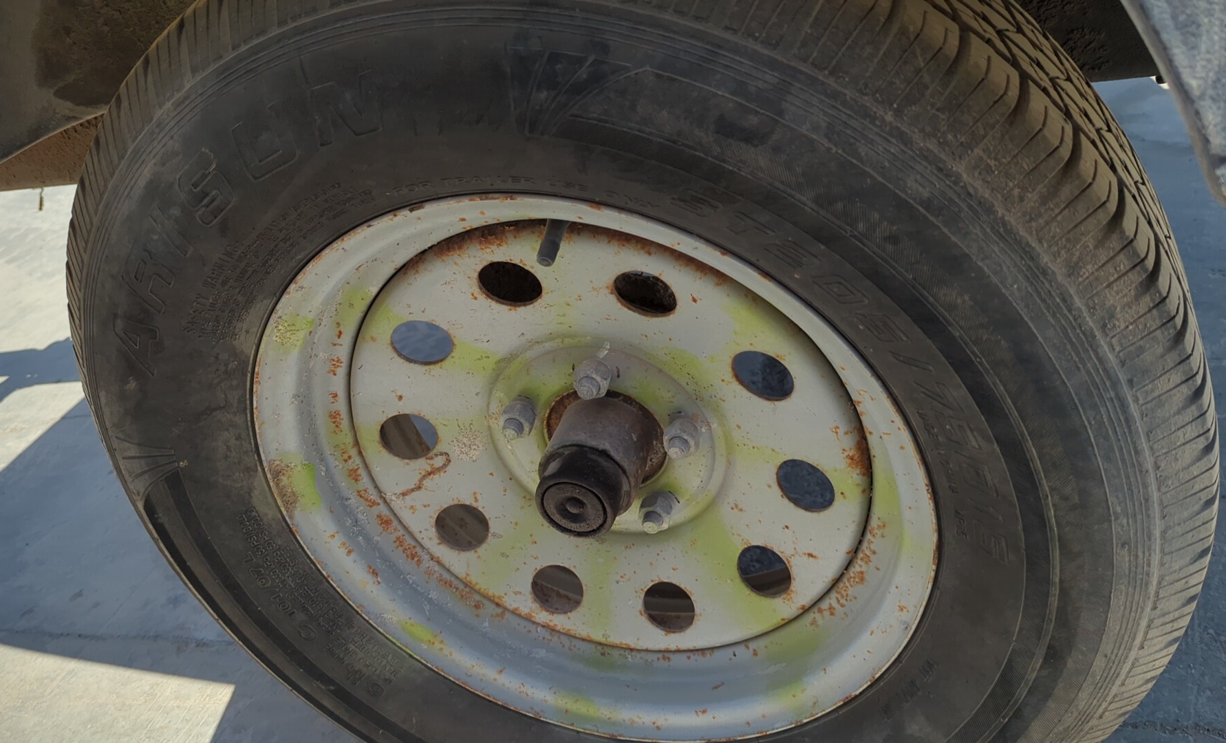 ACA-005-أطلس-كوبكو-XAS-185-T4F-كومبريسرات-هواء-فحص-الهيكل-حالة-الإطار-الأيسر-/-محور-العجلة-1