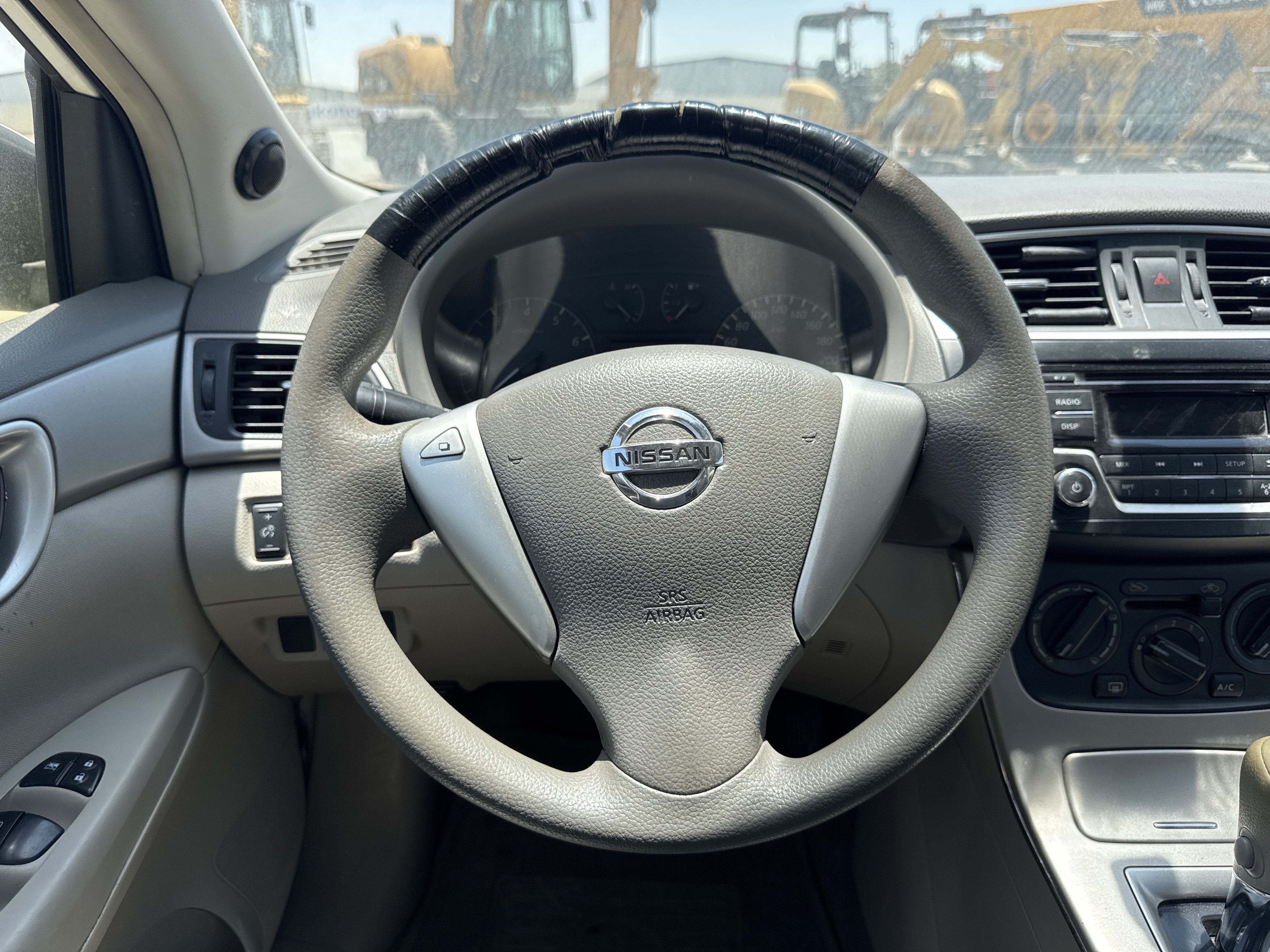SEV-003-Nissan-Sentra-Sedans-inspection-Interior-Steering-wheel-3