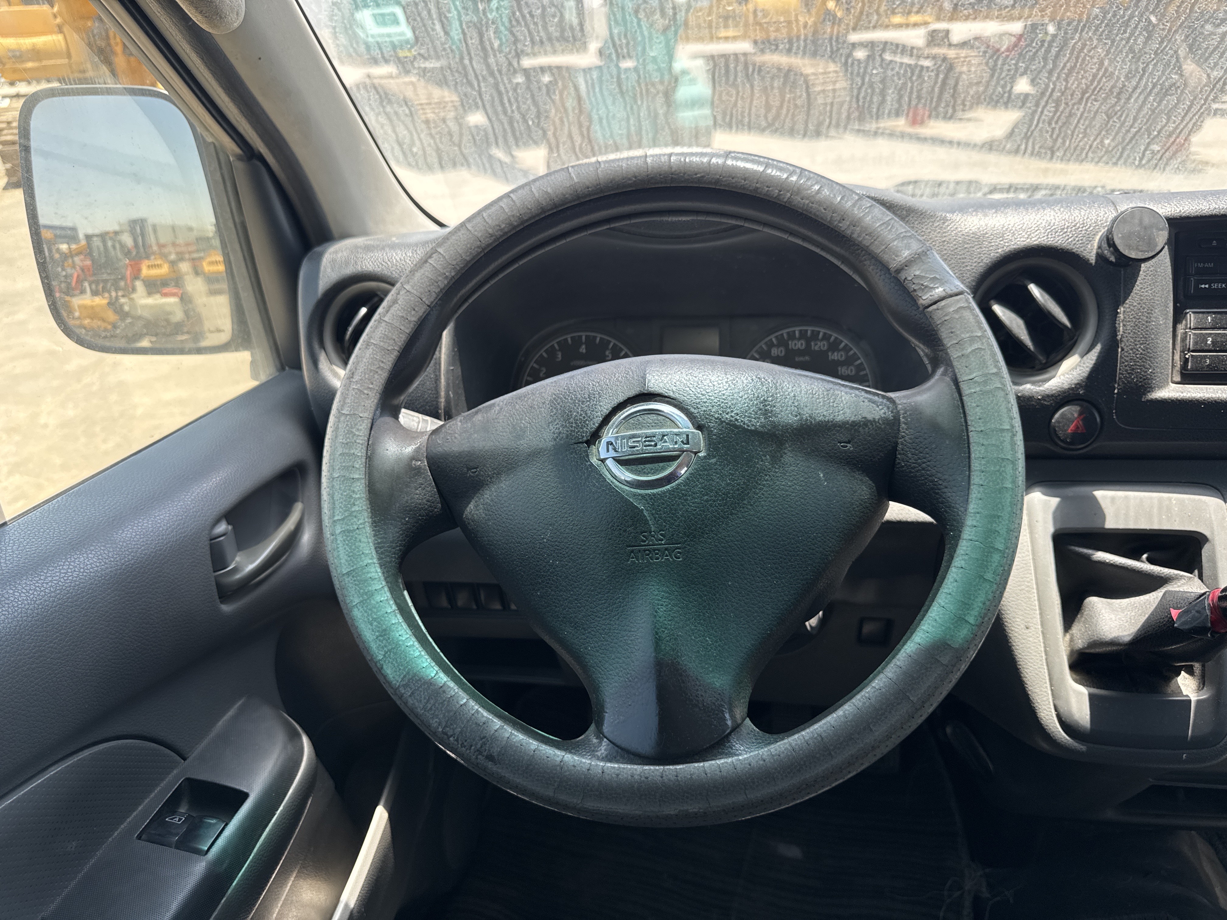 VPV-001-Nissan-Urvan-Passenger-vans-inspection-Interior-Steering-wheel-4