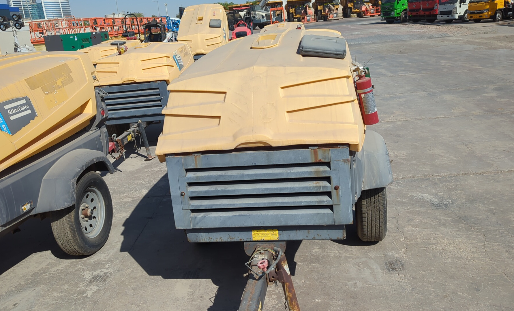ACA-006-أطلس-كوبكو-XAS-185-T4F-كومبريسرات-هواء-فحص-الهيكل-الصبغ-1