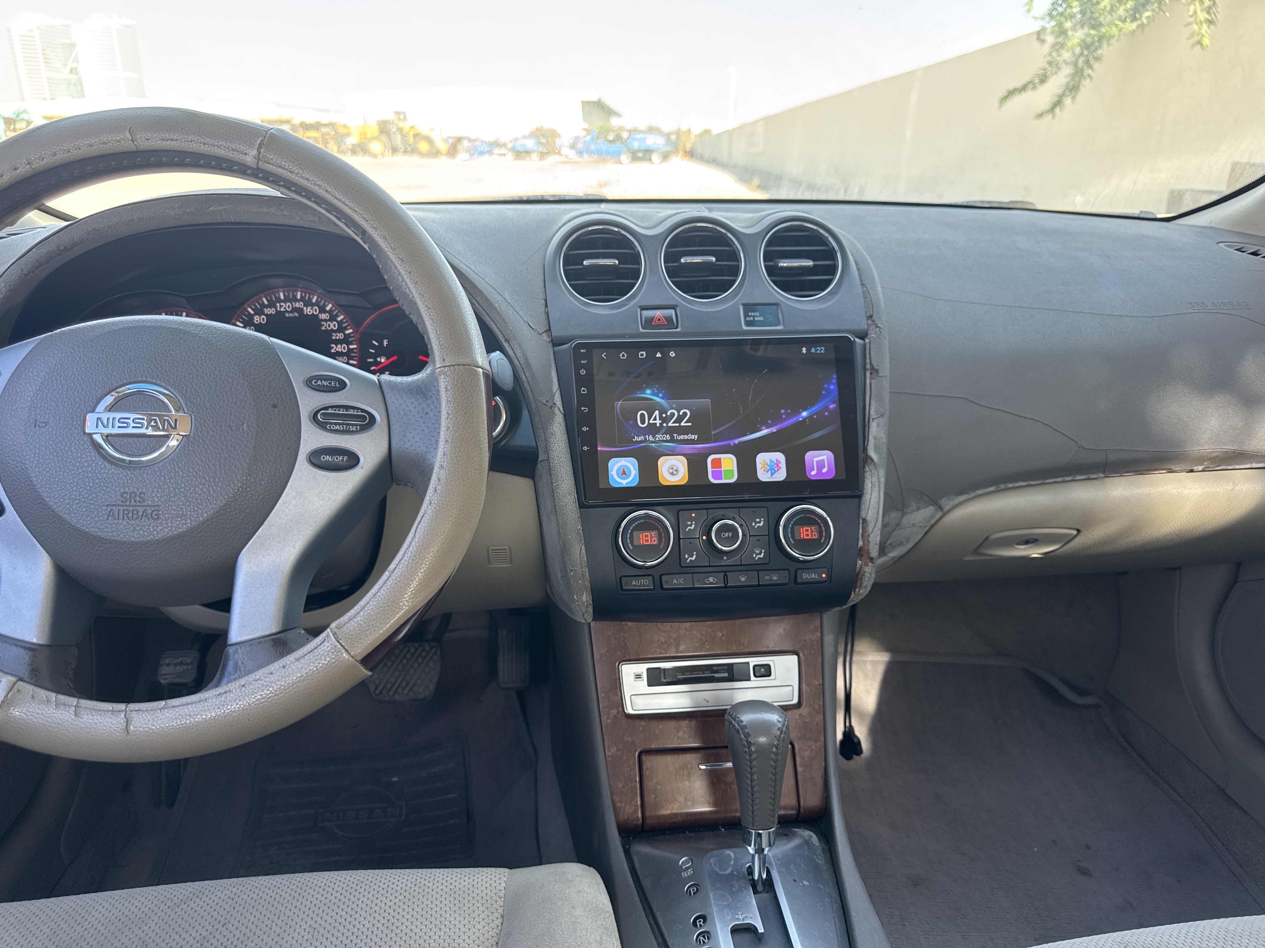 SEV-004-نيسان-Altima-سيارات-فحص-المظهر-الداخلي-الشاشة-المركزية-2