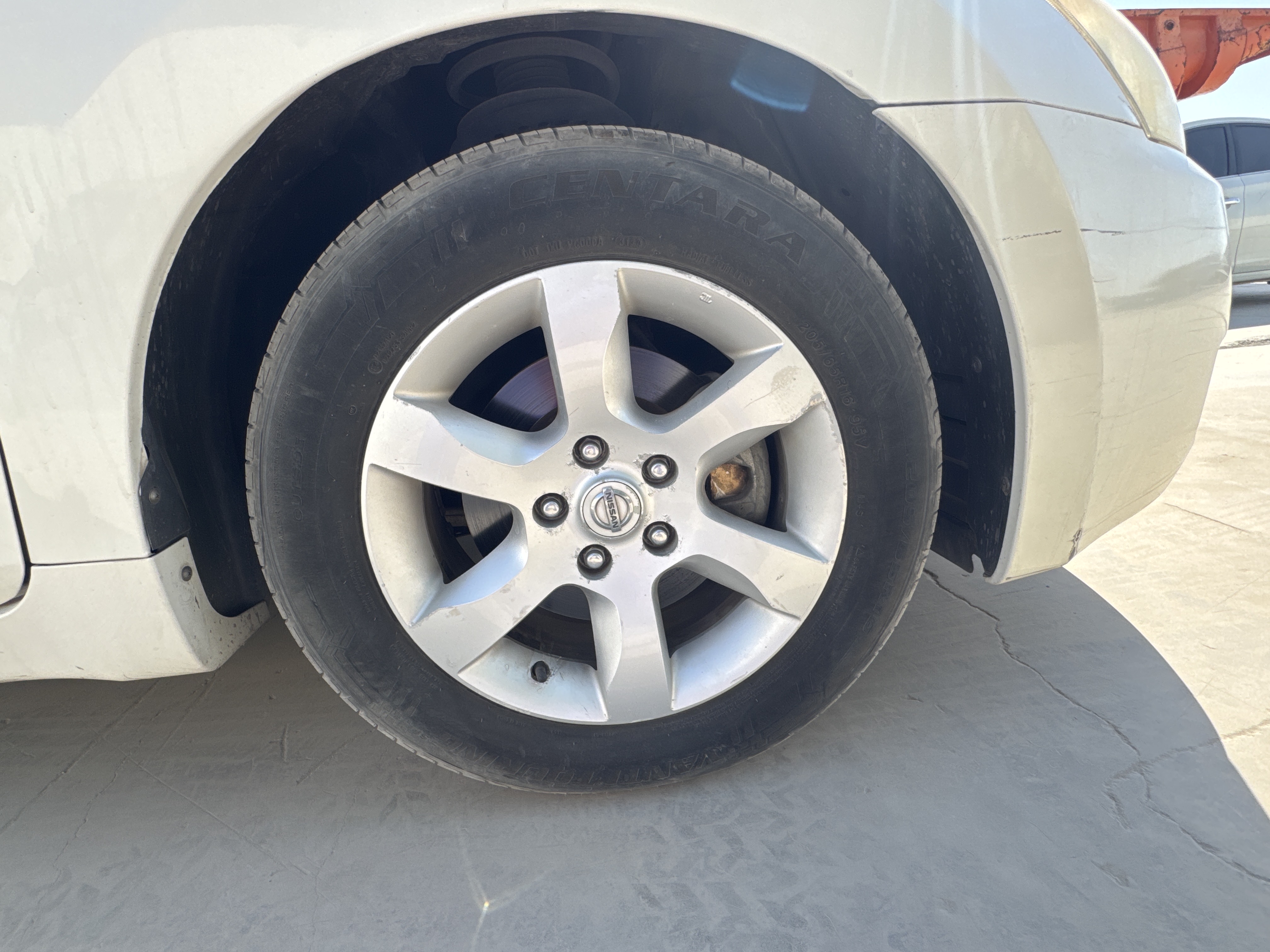SEV-004-نيسان-Altima-سيارات-فحص-الهيكل-الجنط-الأمامي-الأيمن-/-الرنج-1