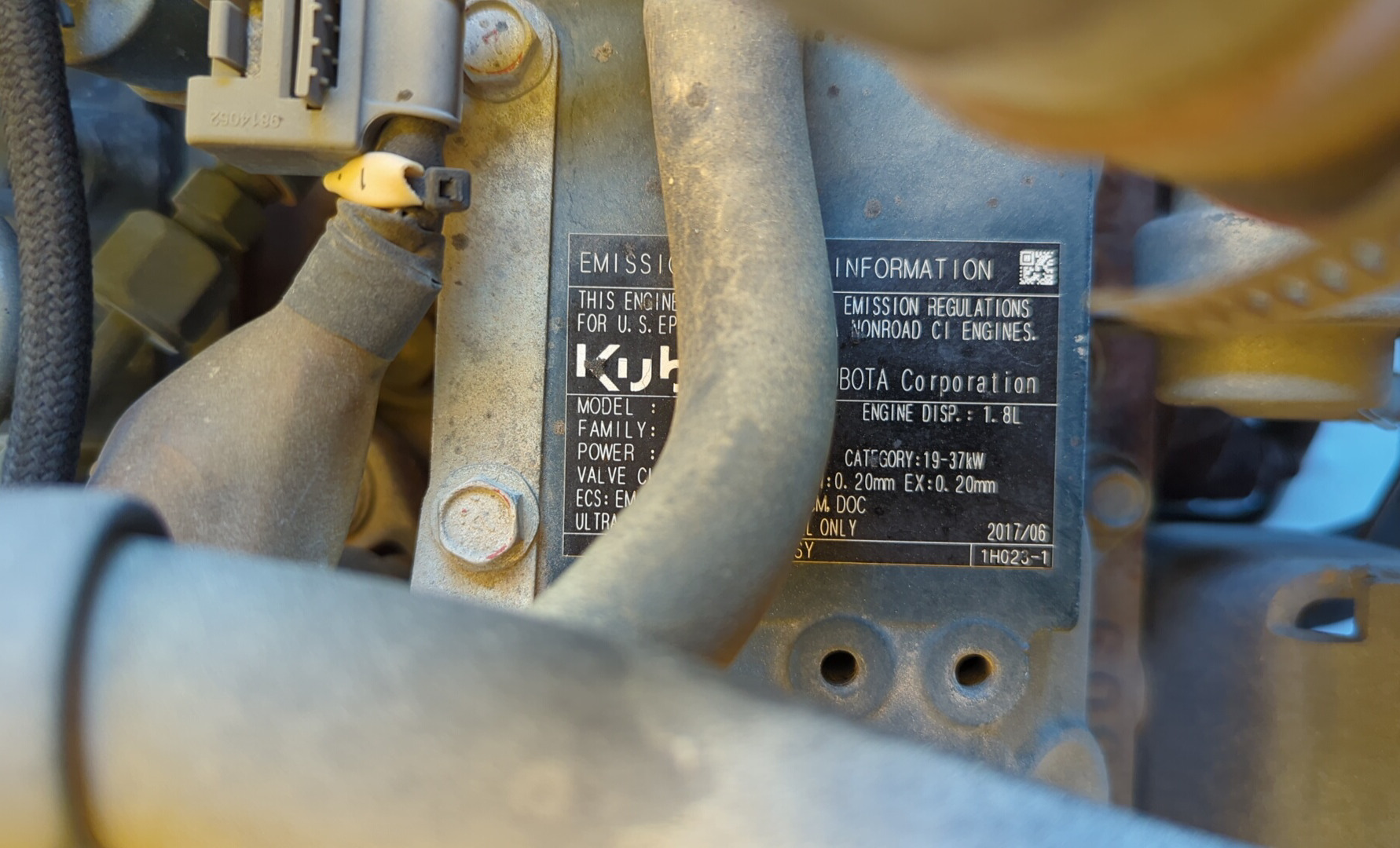 ACA-008-Atlas-Copco-XAS-185-T4F-Air-compressors-inspection-General-Emissions-label-1