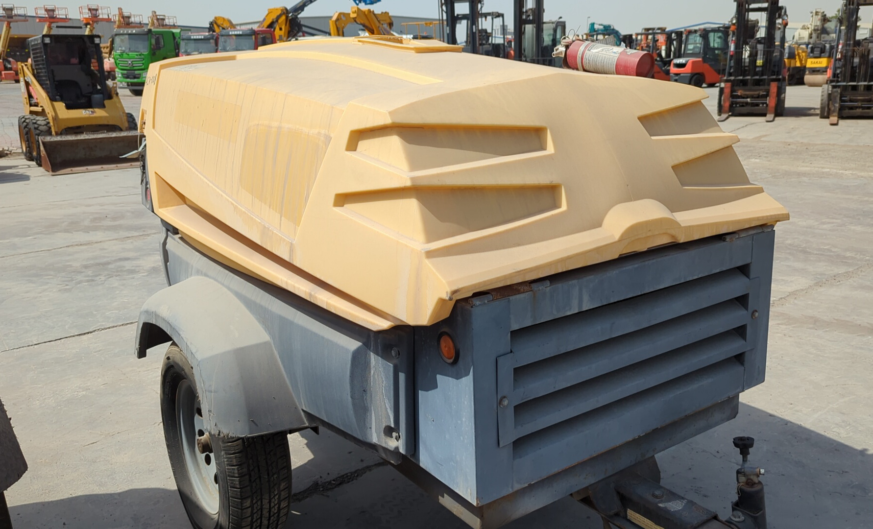 ACA-008-Atlas-Copco-XAS-185-T4F-Air-compressors-inspection-Structure-Paint-1