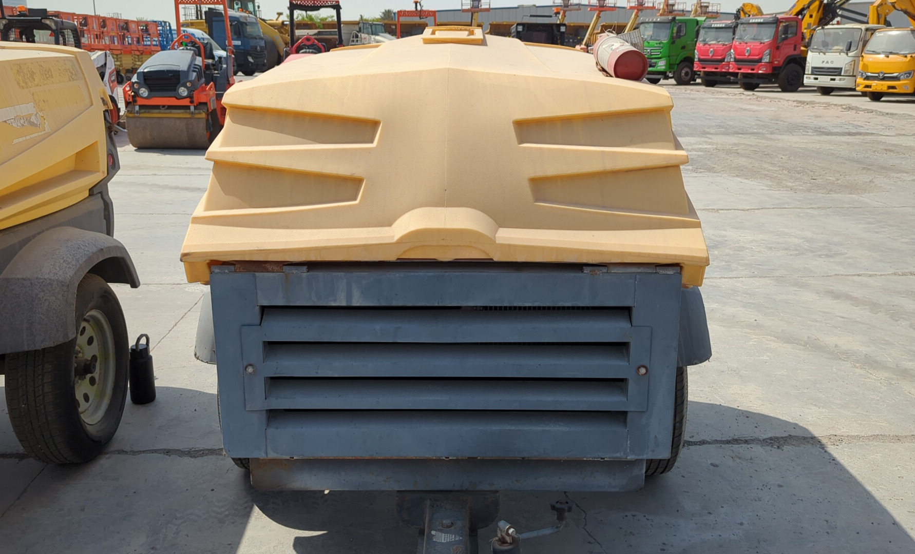 ACA-008-Atlas-Copco-XAS-185-T4F-Air-compressors-inspection-Structure-Paint-1