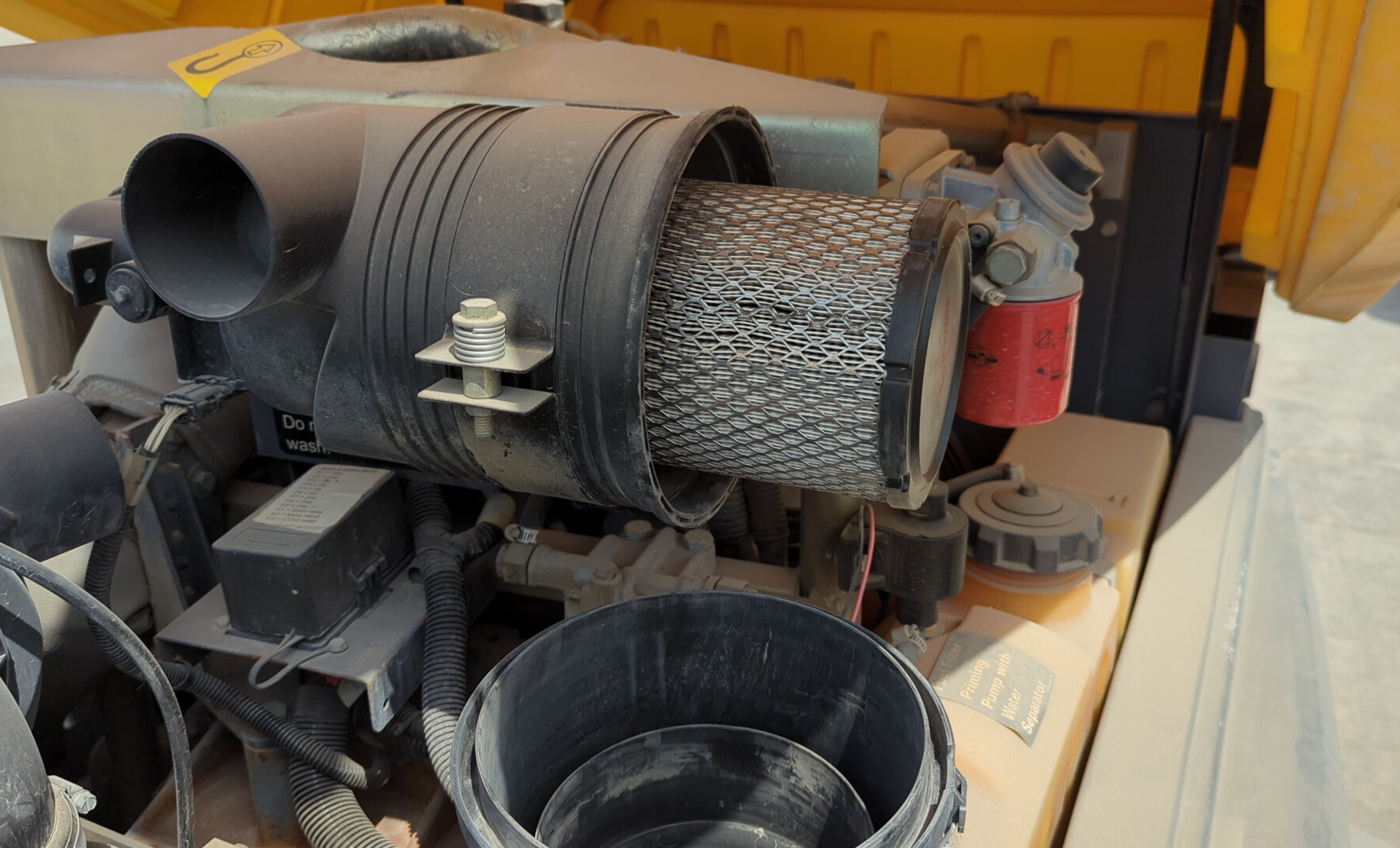 ACA-008-Atlas-Copco-XAS-185-T4F-Air-compressors-inspection-Engine-Air-intake-system-1